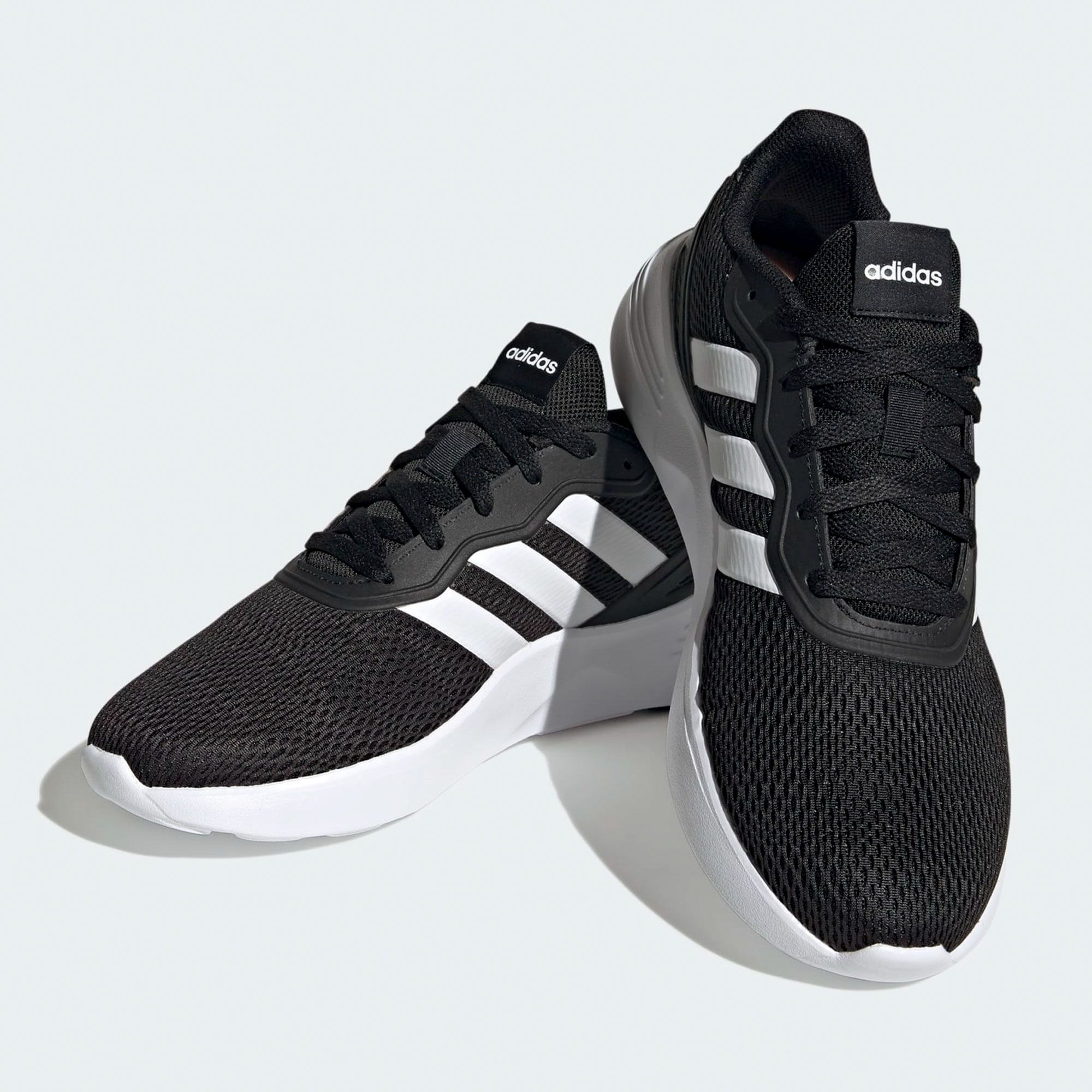Baskets Adidas Nebzed | Plutosport