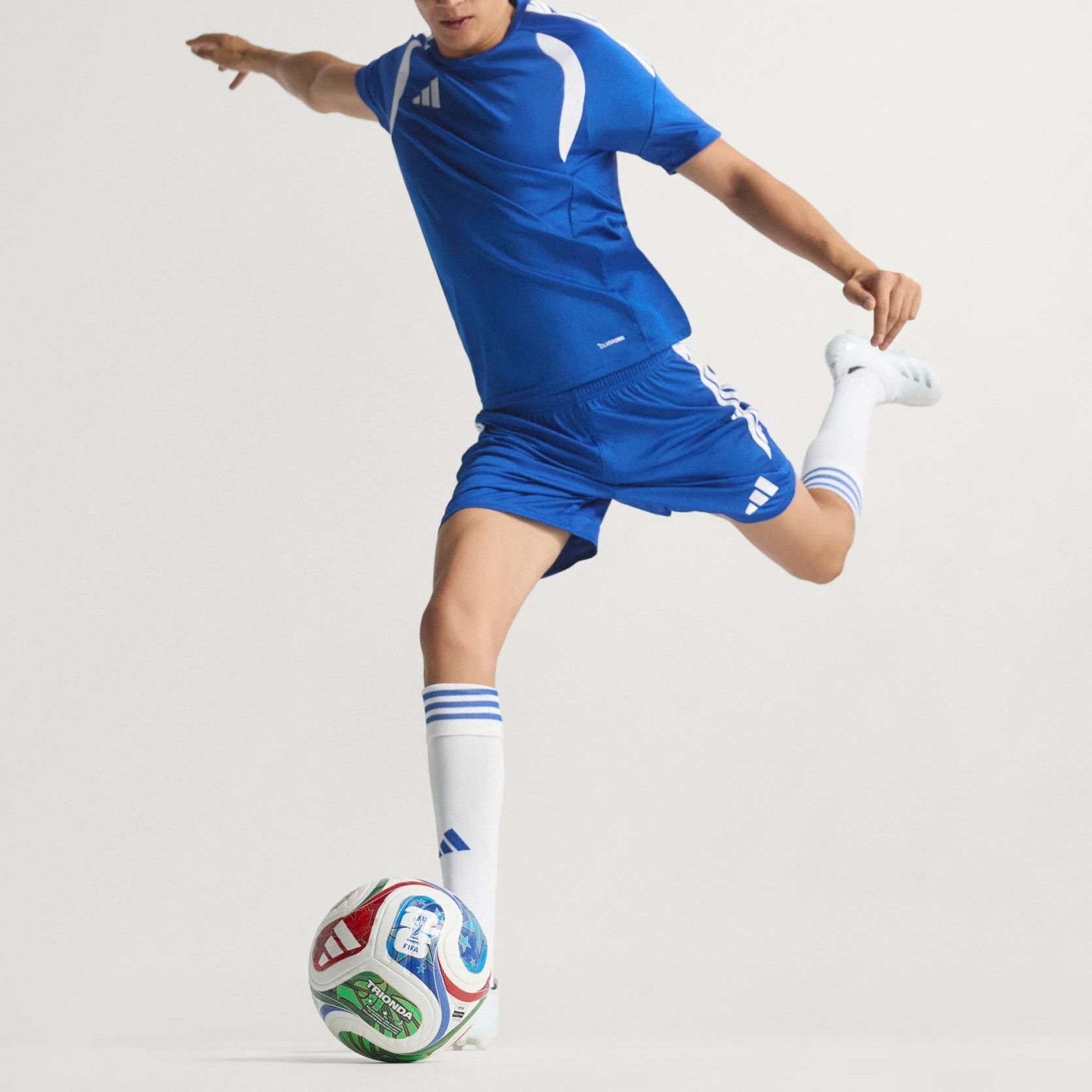Adidas FIFA World Cup 26 Trionda Pro Voetbal