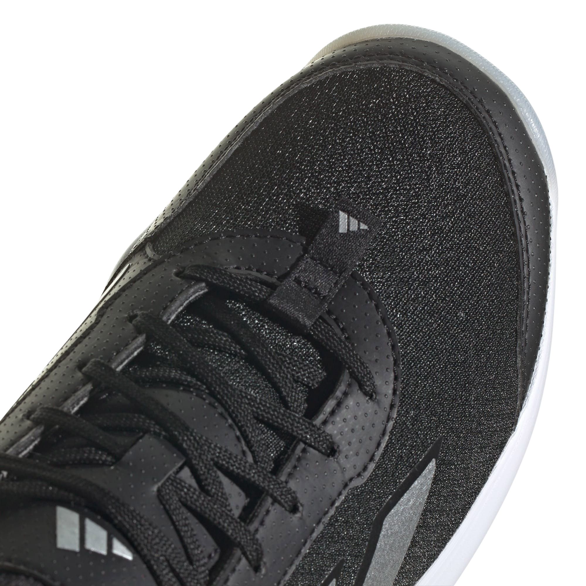 Chaussures de tennis Adidas AvaFlash Femmes