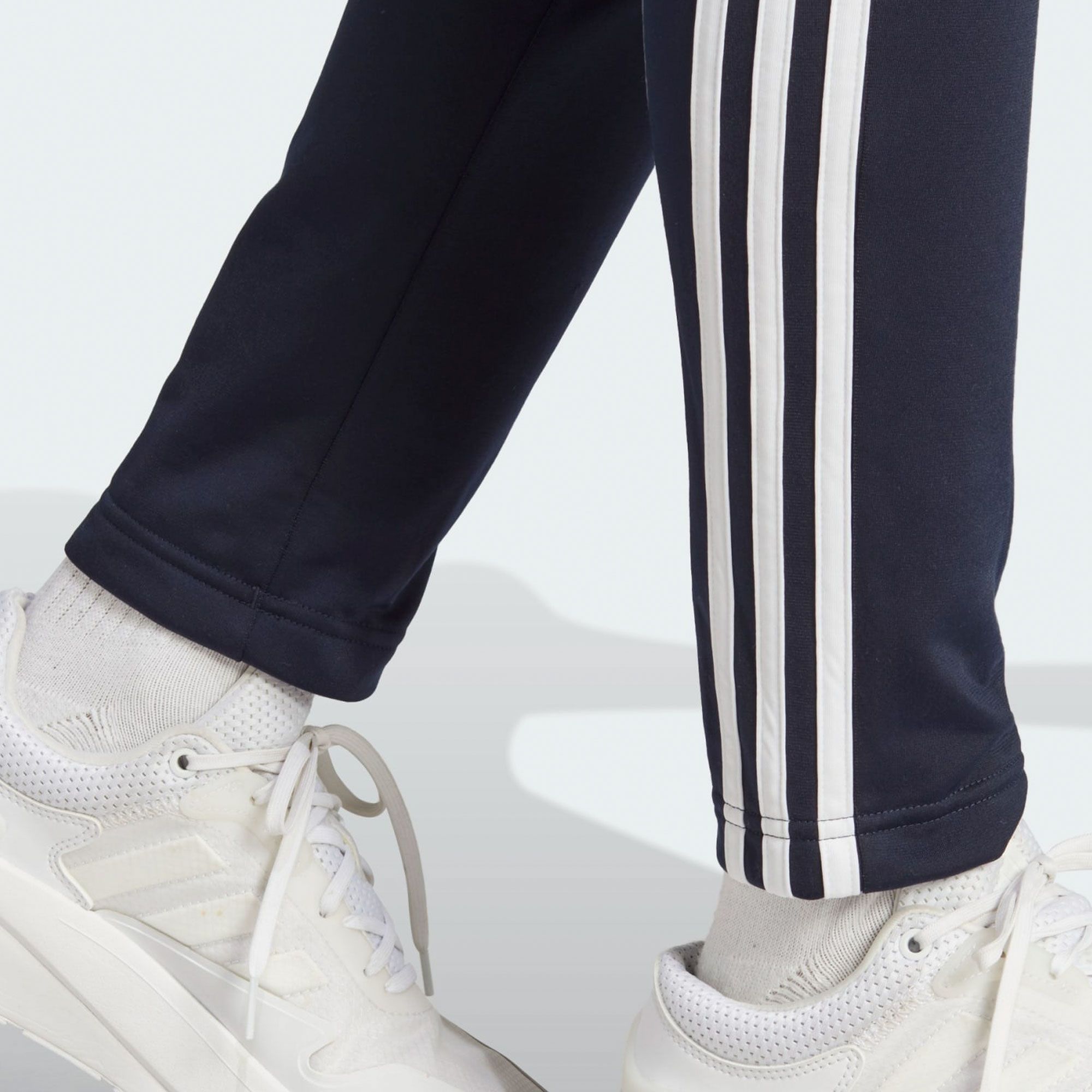 Adidas Essentials 3-Stripes Trainingspak Dames