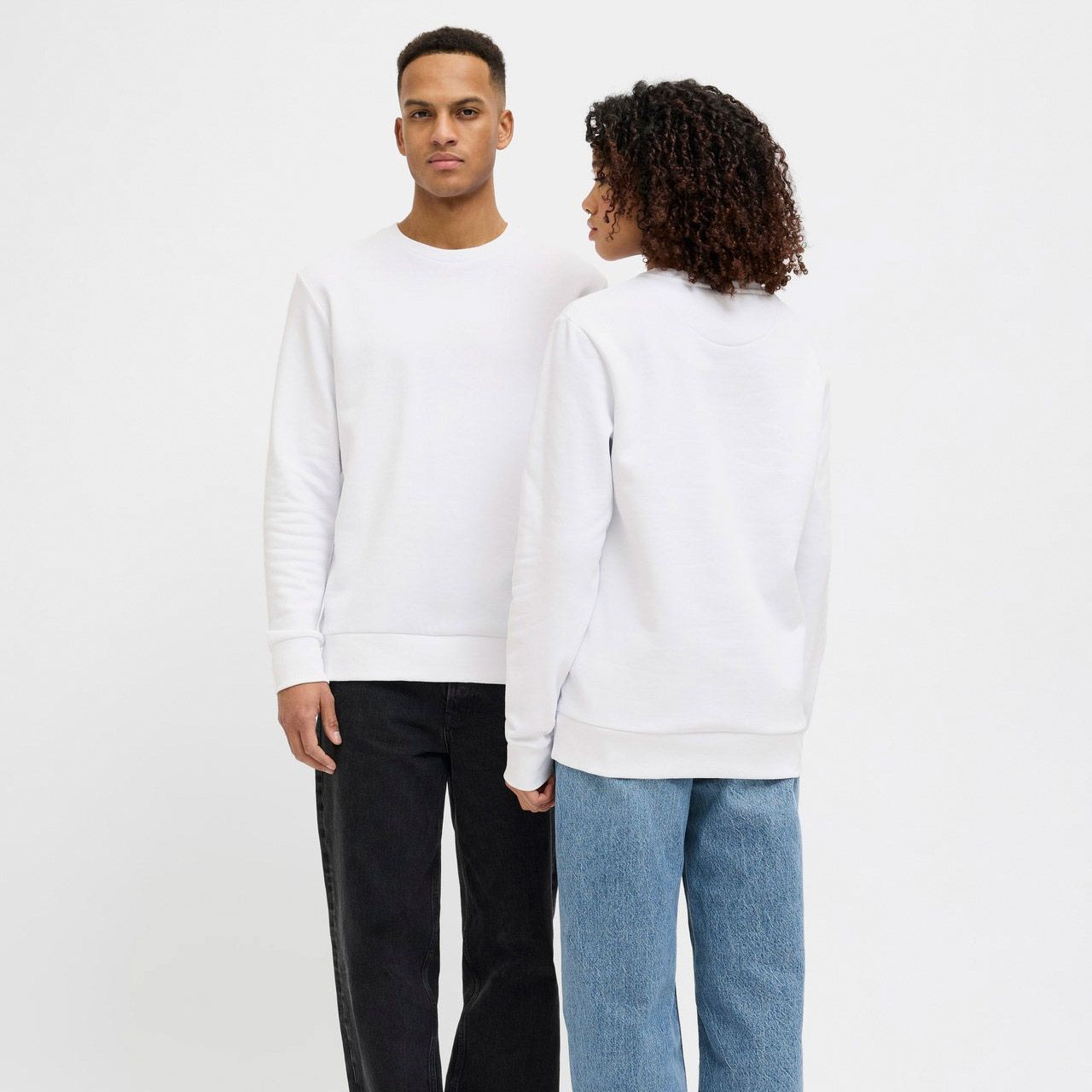 Blanks Tour Crew Sweater Senior