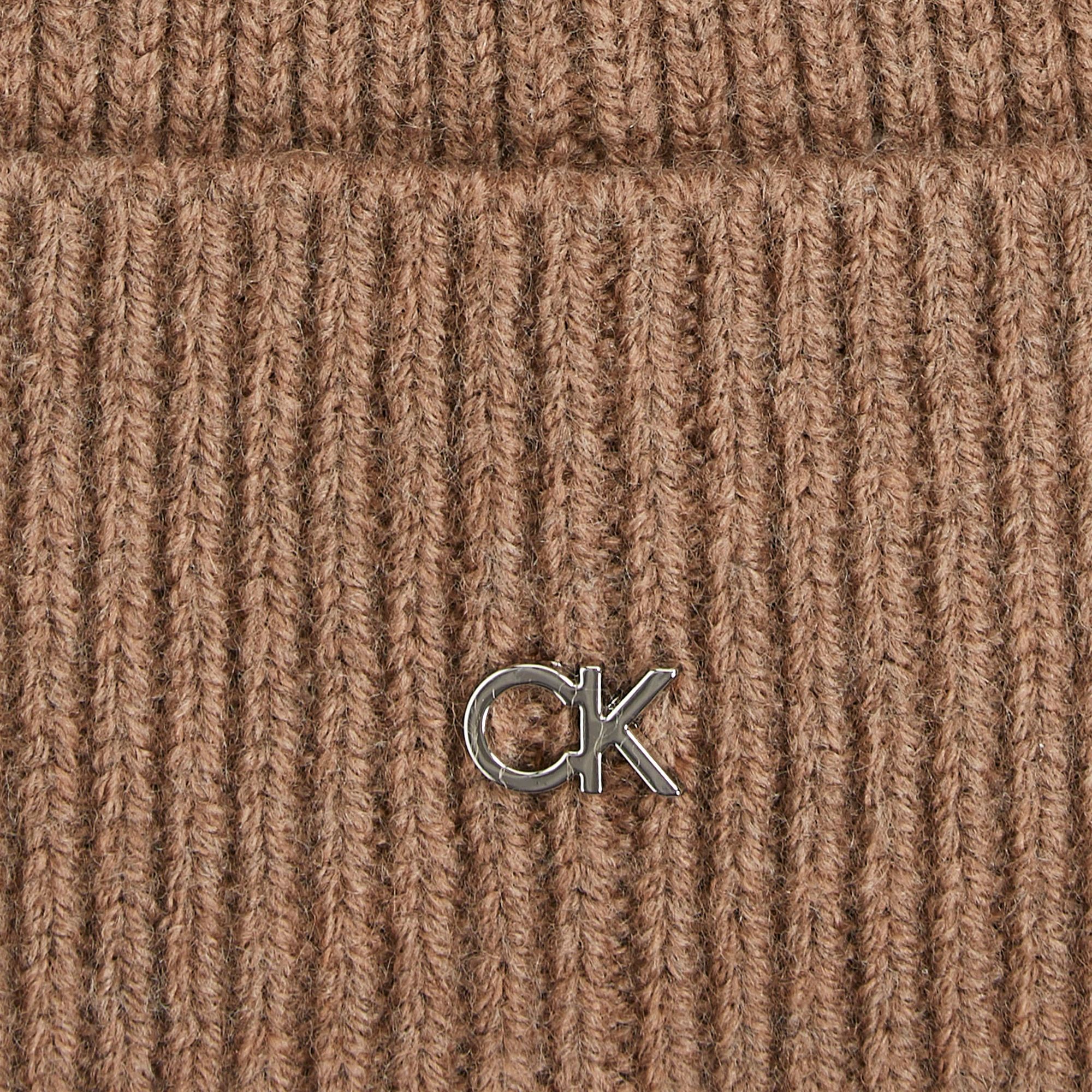 Calvin Klein Chunky Rib CK Metal Beanie Dames