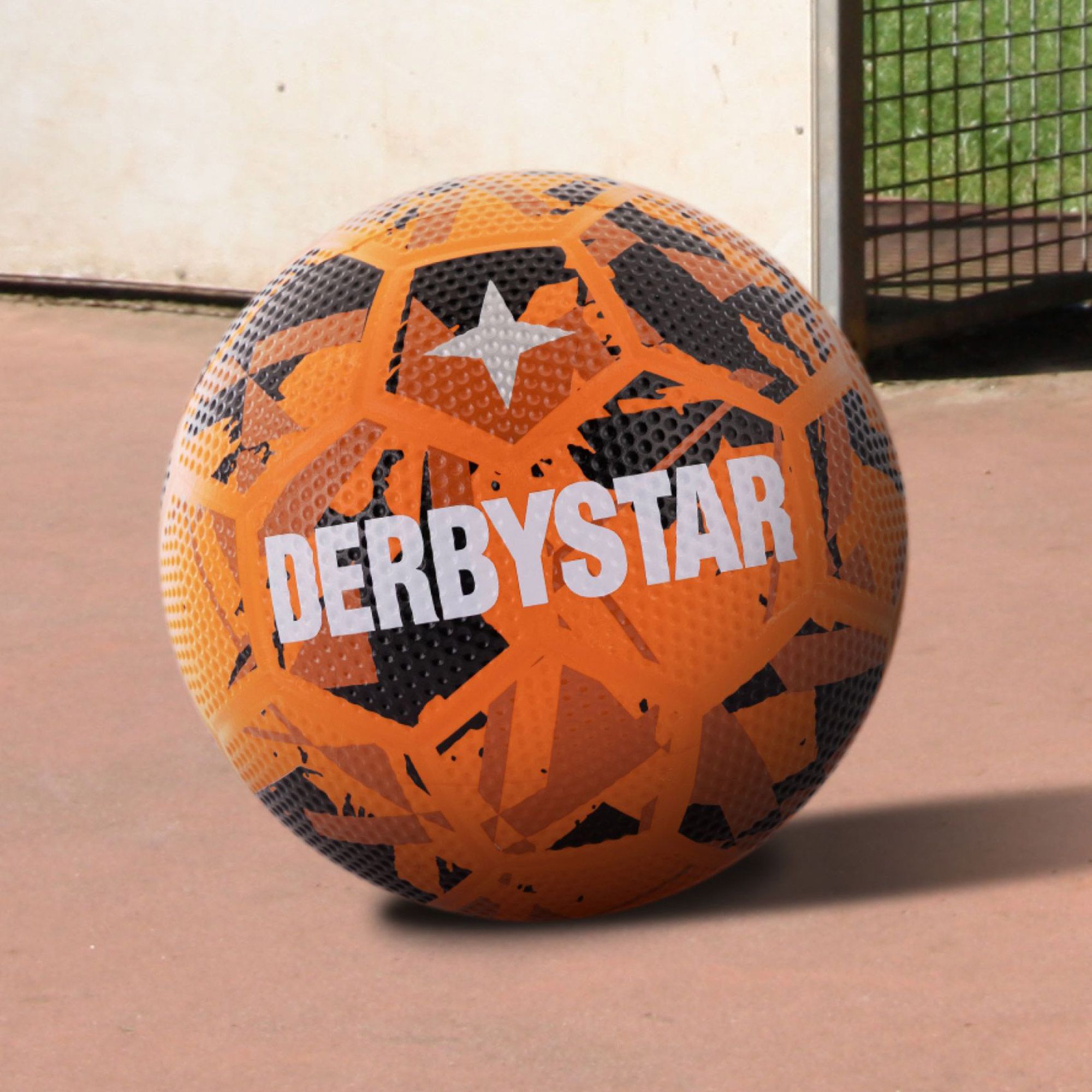Derbystar Straatvoetbal
