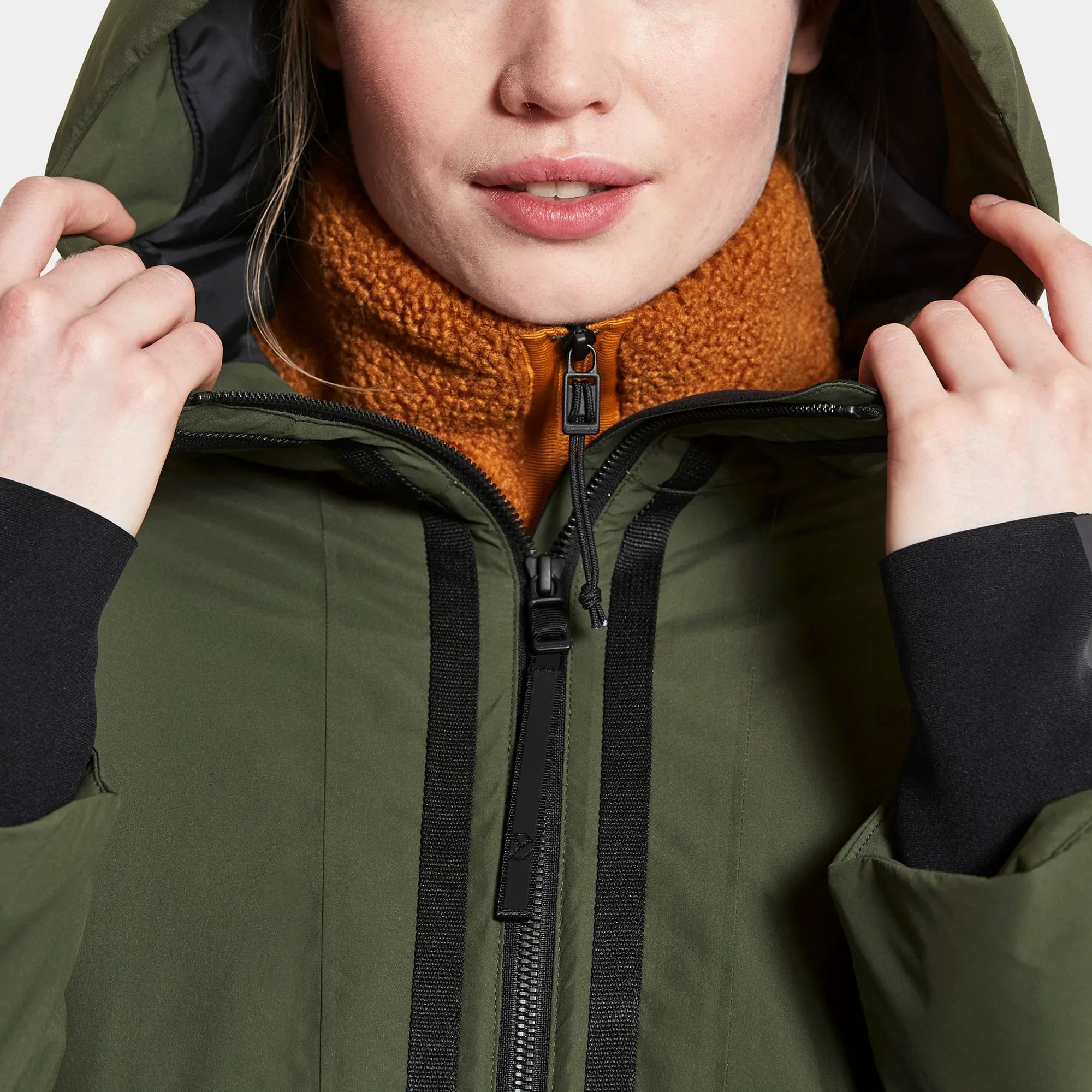 Didriksons Aino Parka Winterjacket Women | Plutosport