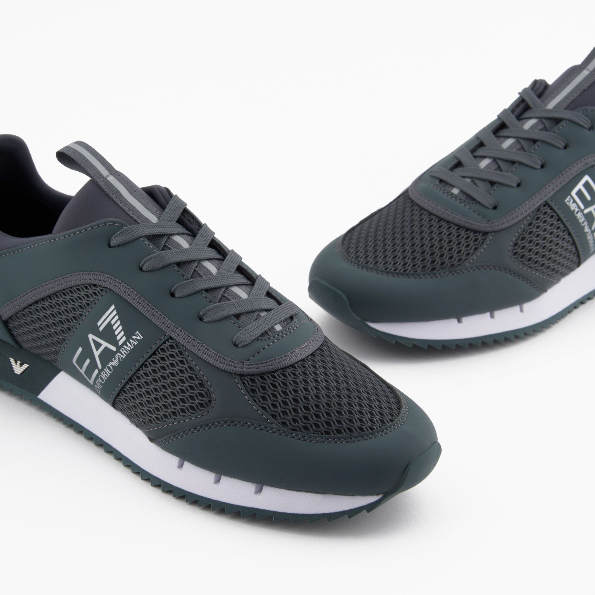 EA7 Black & White Lace Up Sneakers Heren
