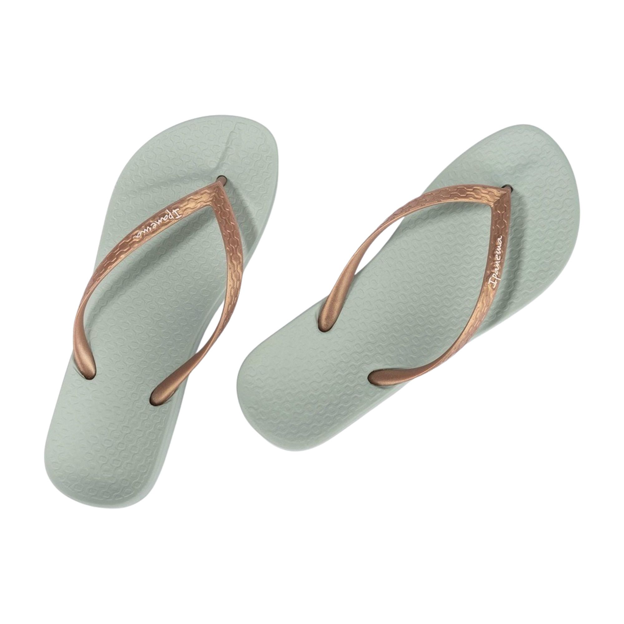Ipanema Anatomic Tan Thongs Women