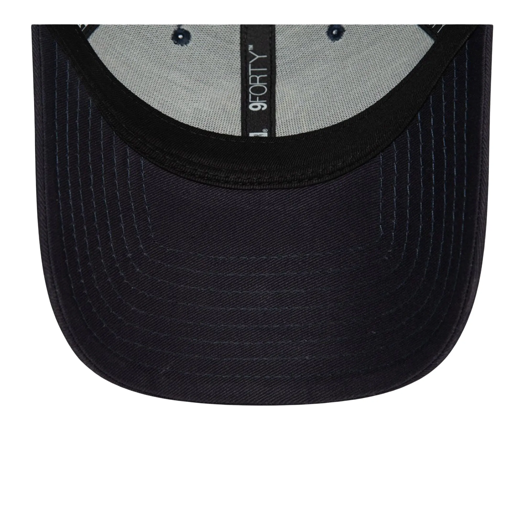 New Era NY Yankees Team Outline 9Forty Cap Senior