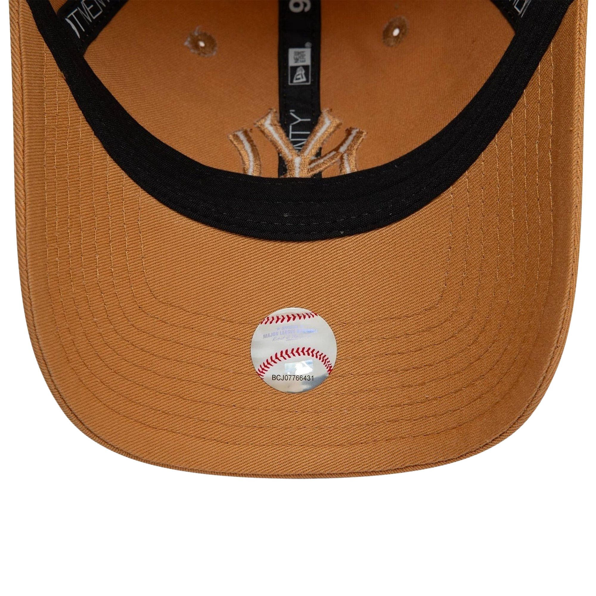 New Era League Essential 9Twenty NY Yankees Cap Senior