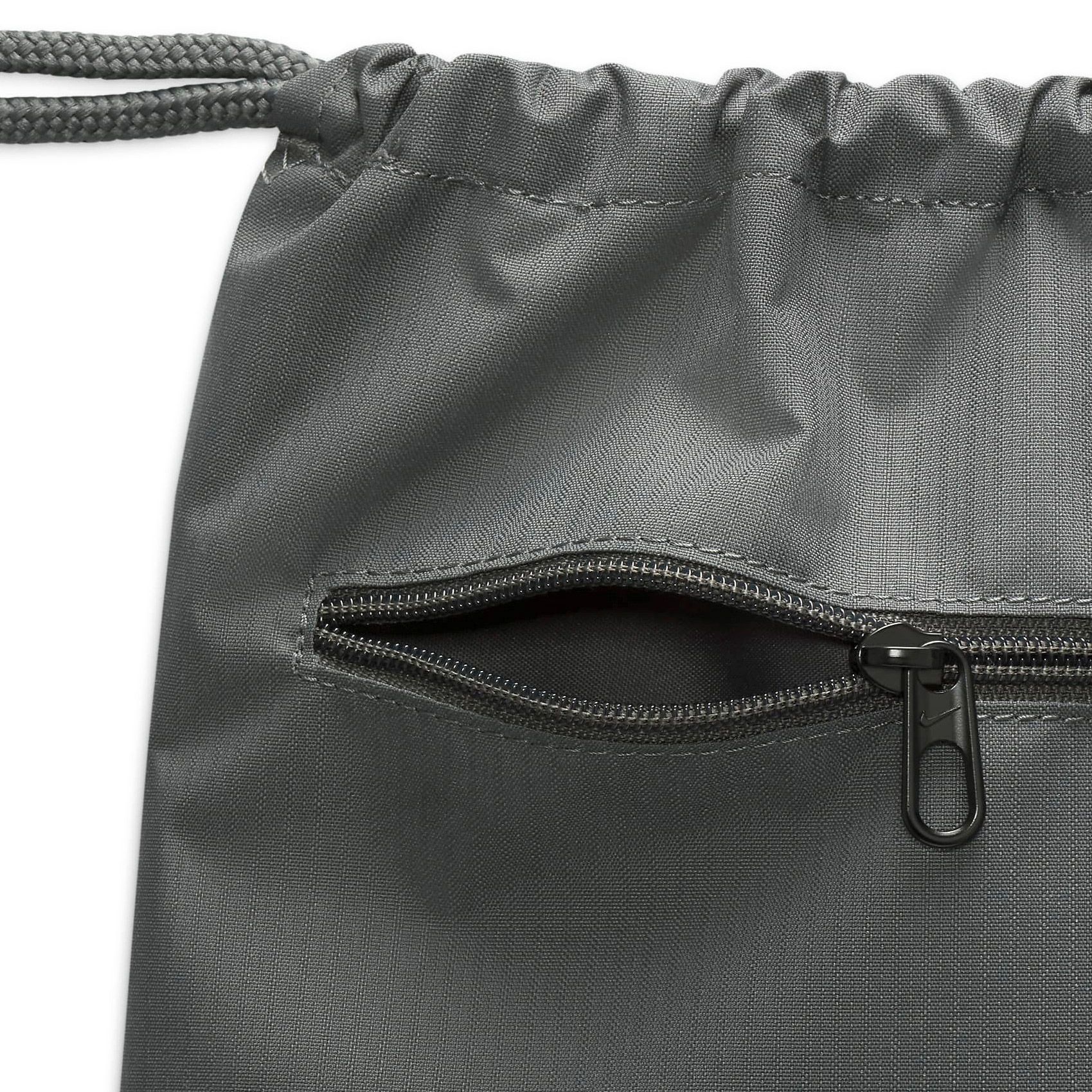 Sac de gym Nike Brasilia 9.5