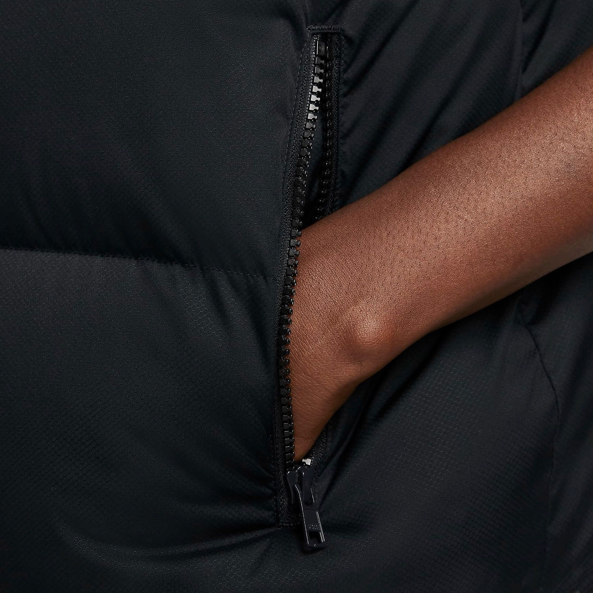 mens black bodywarmer nike