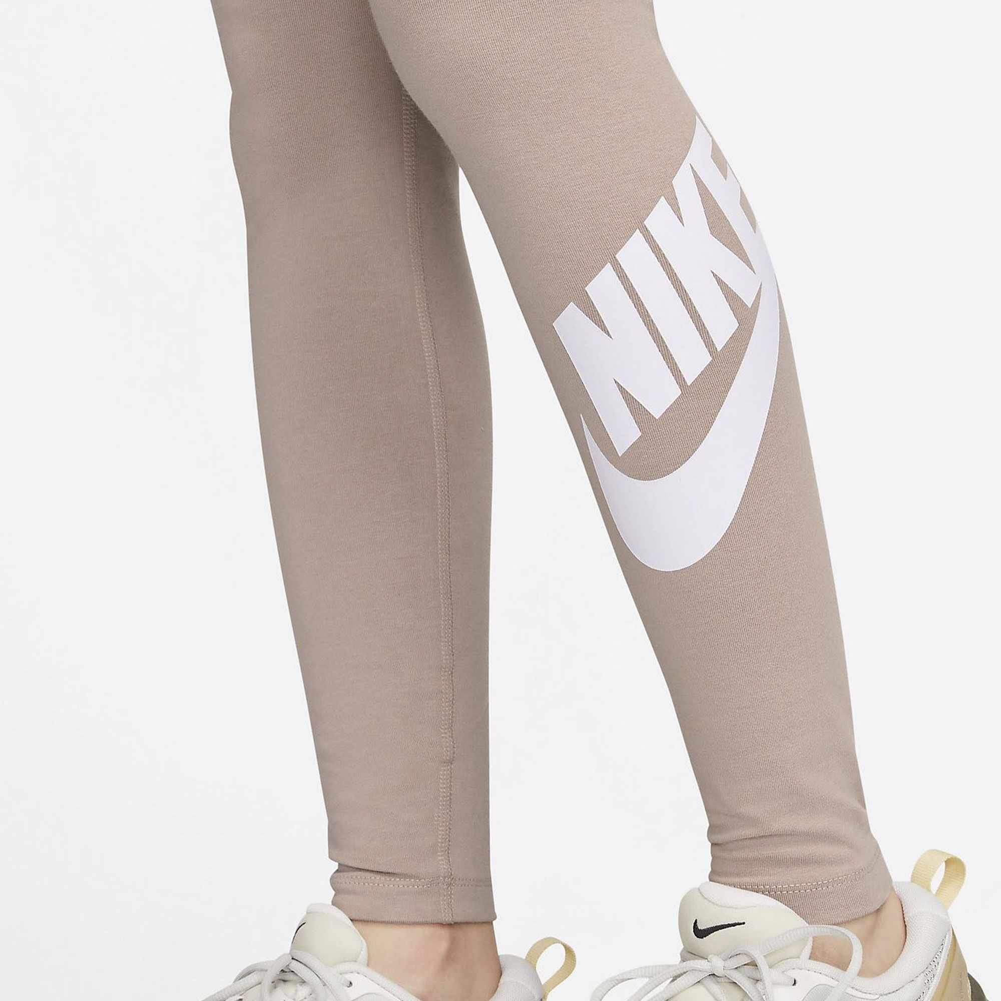 Nike Sportswear Essential High Rise Graphic Legging Dames