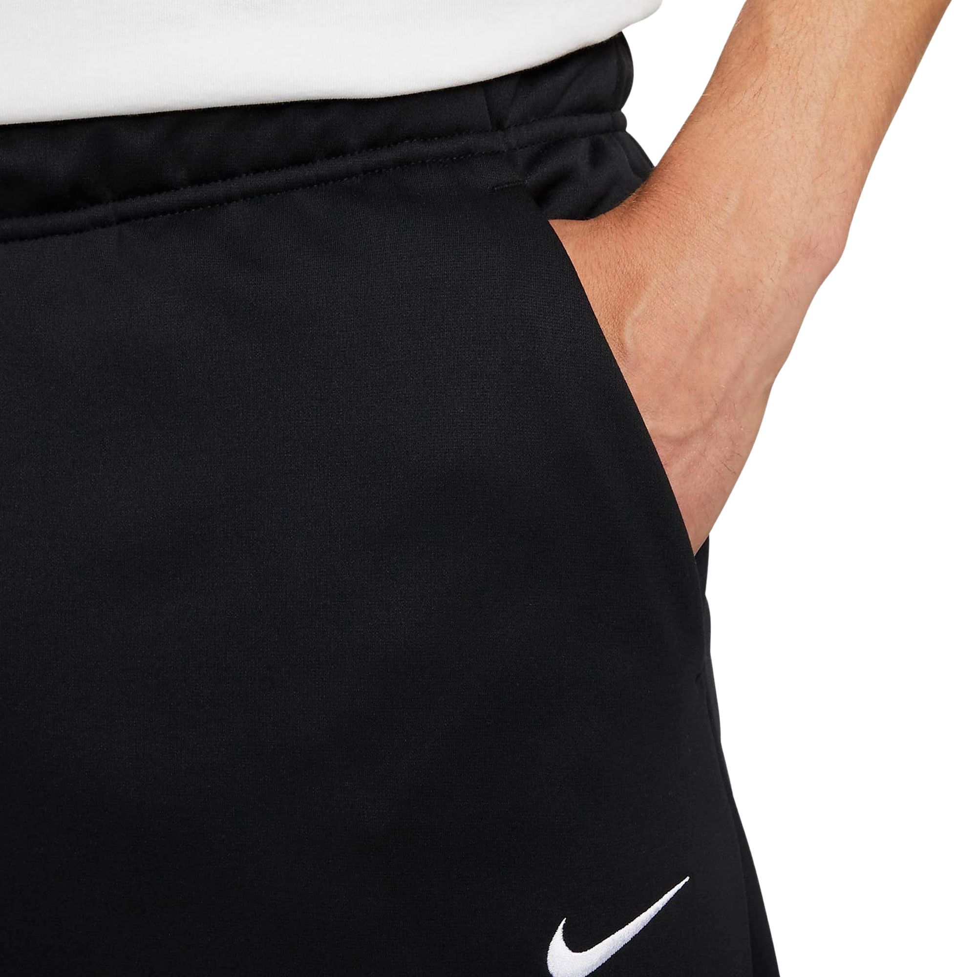 nike therma tapered
