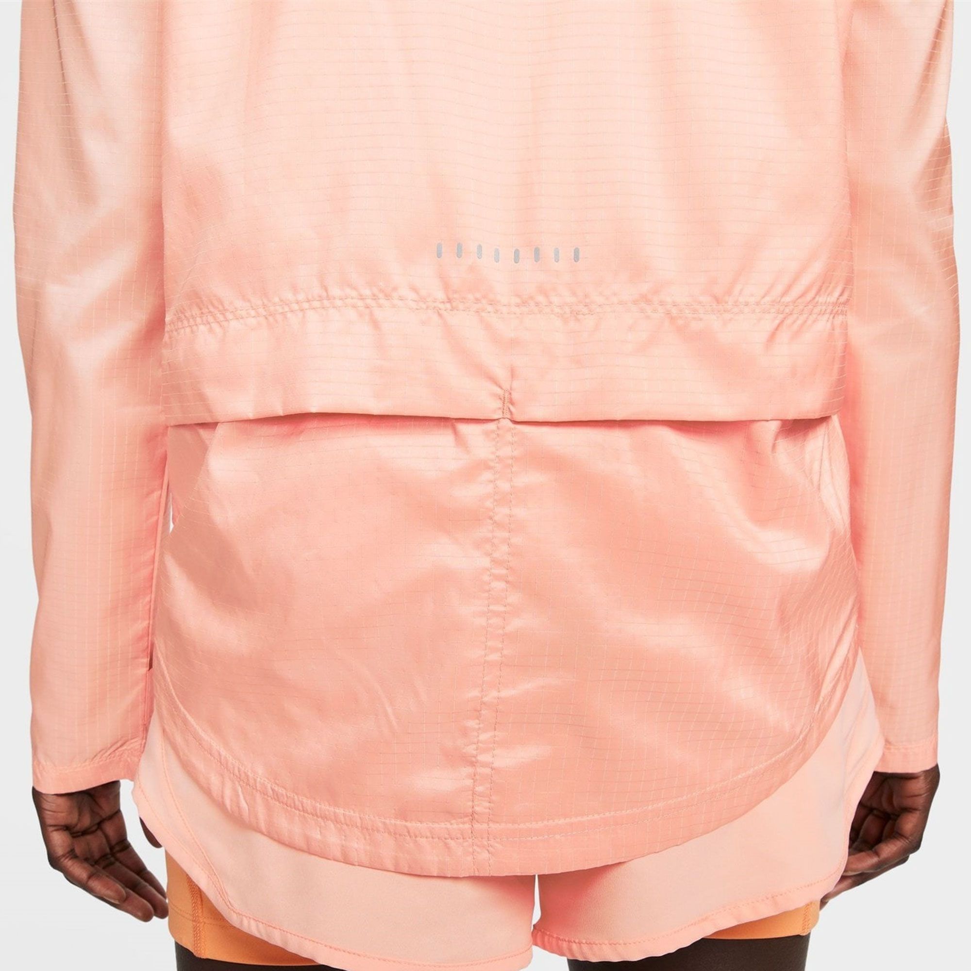 nike essential running jacket pink