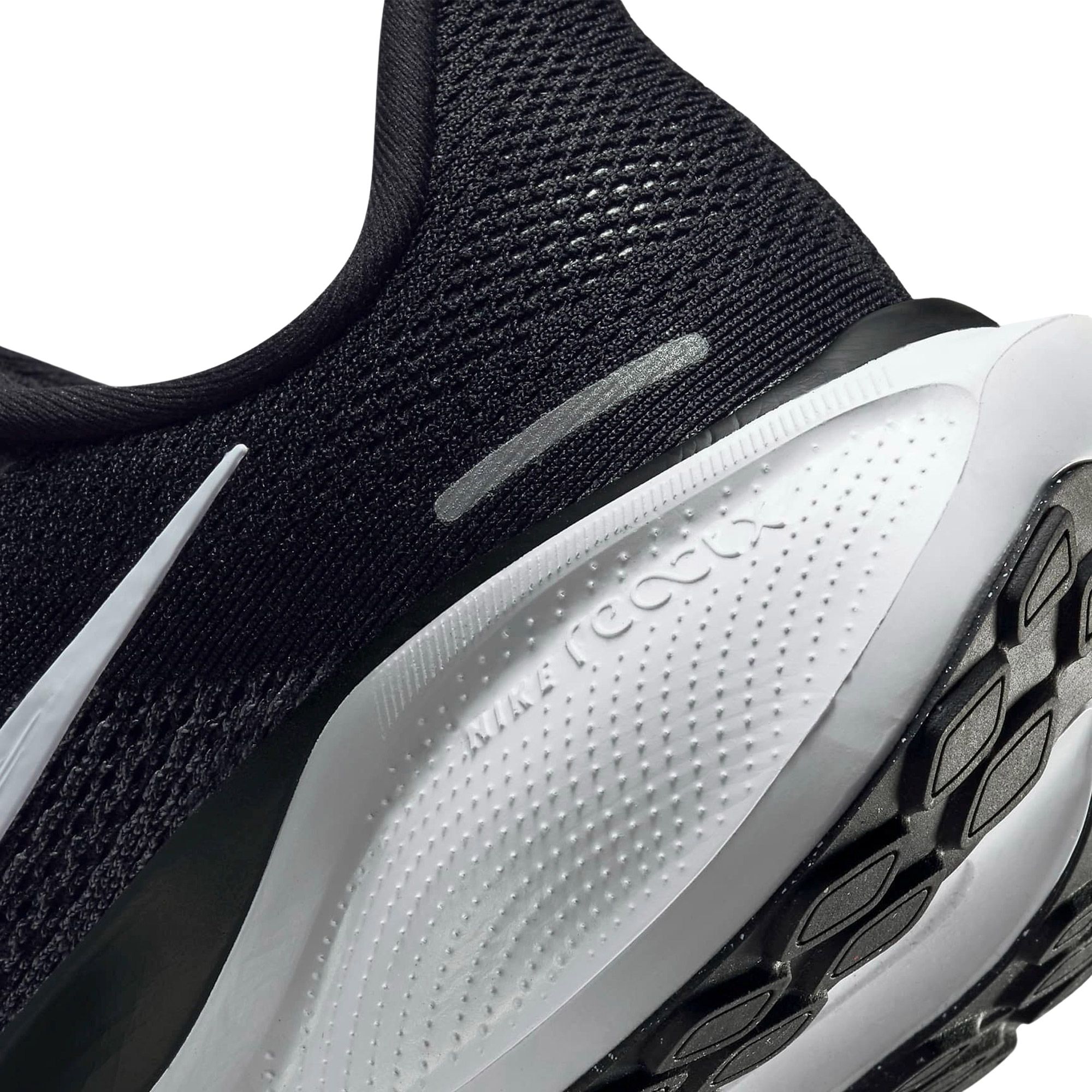 nike zoom full length engineered for long distance