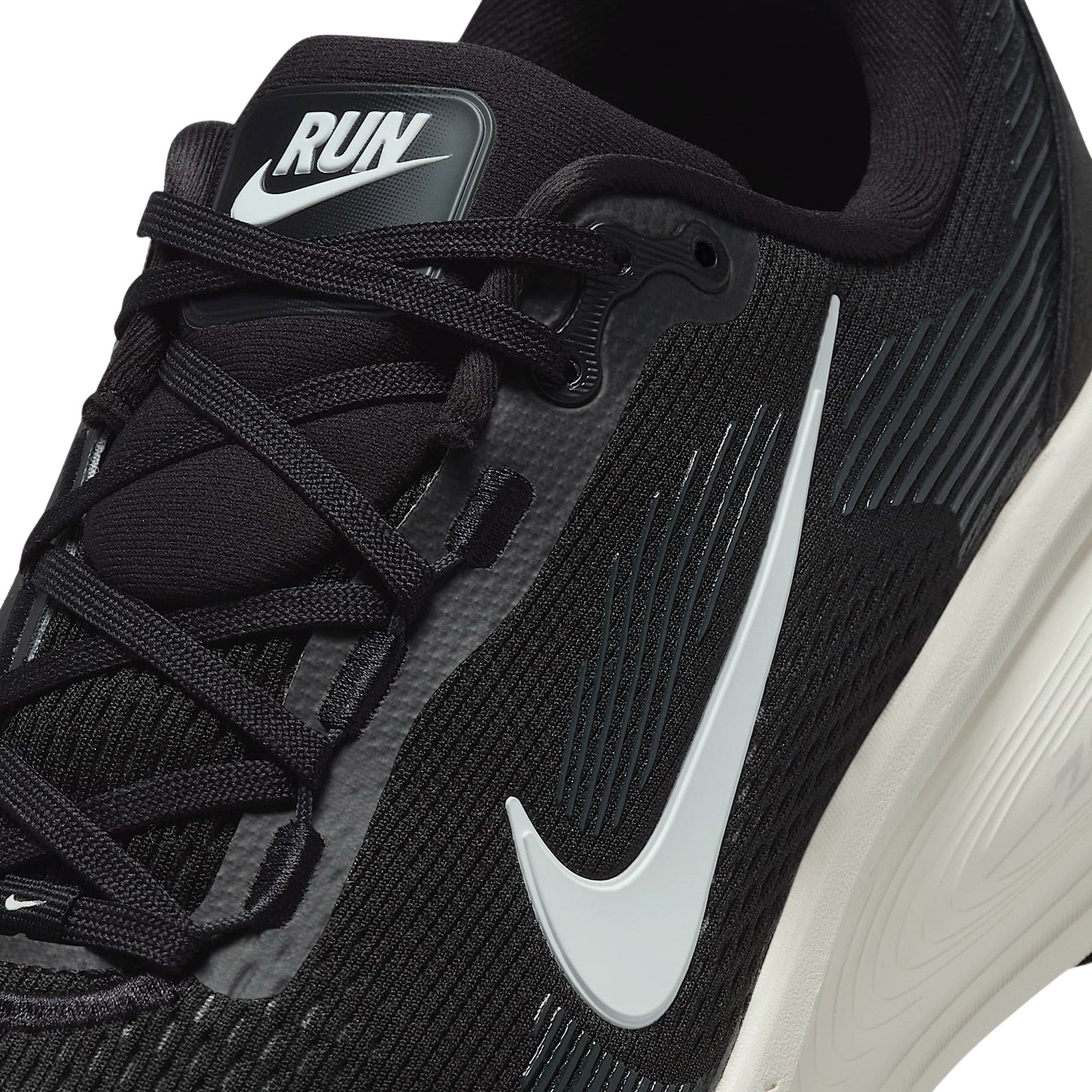 Nike Vomero 18 Hardloopschoenen Heren (wide)