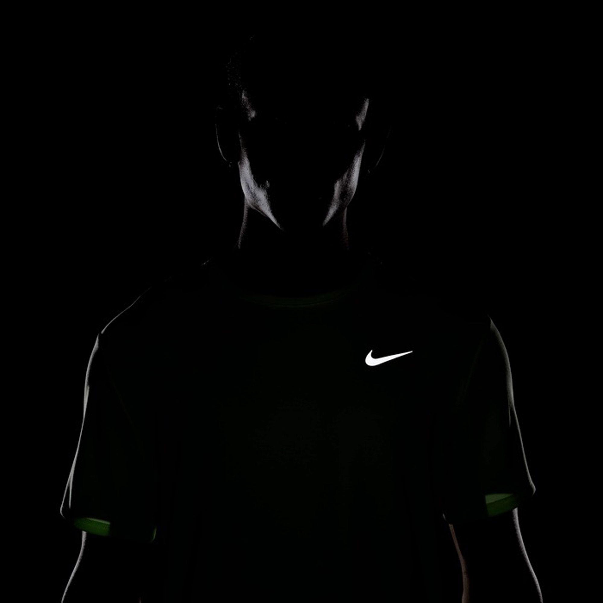 Nike Dri-FIT UV Miler Shirt Men