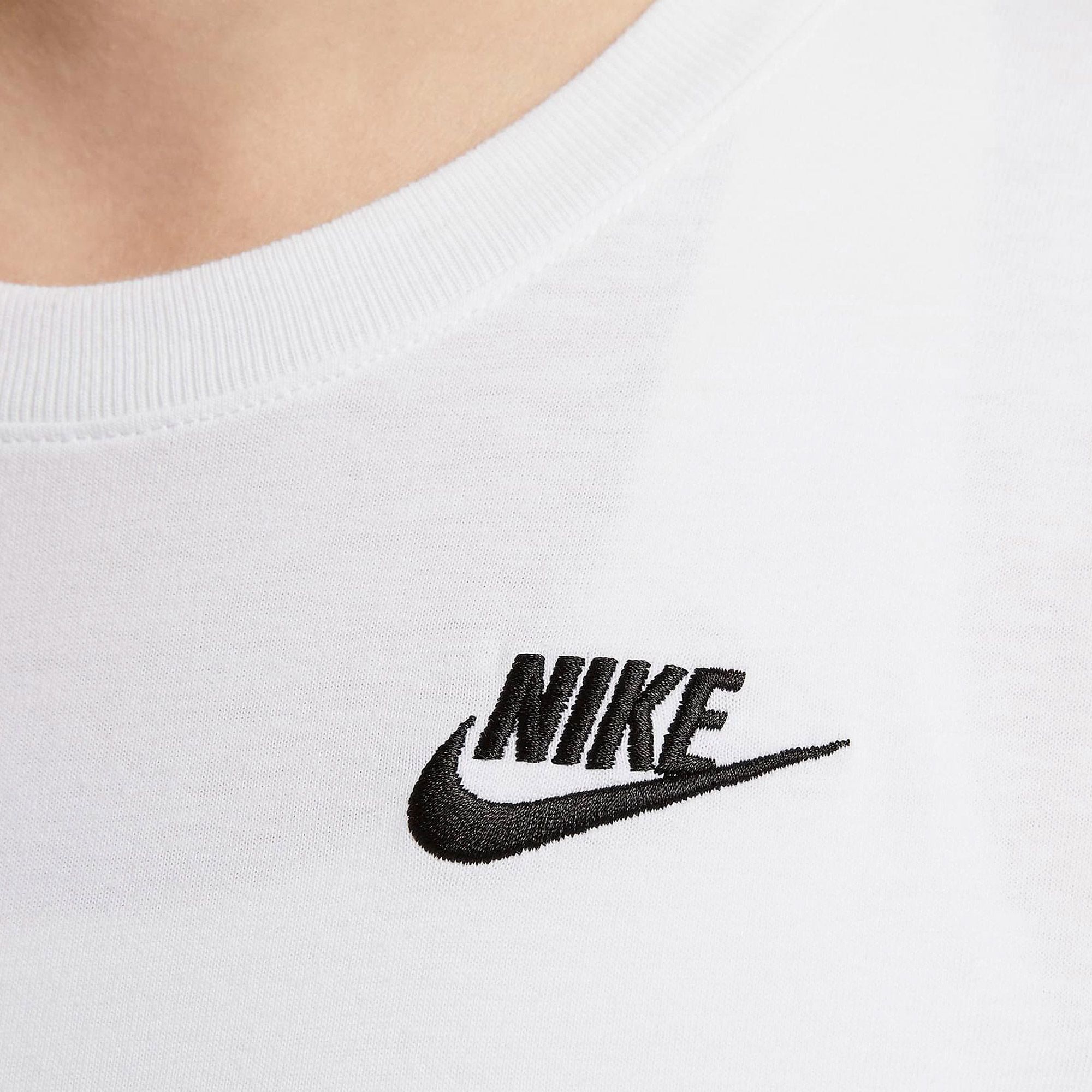 Nike Sportswear Club Essentials Shirt Dames