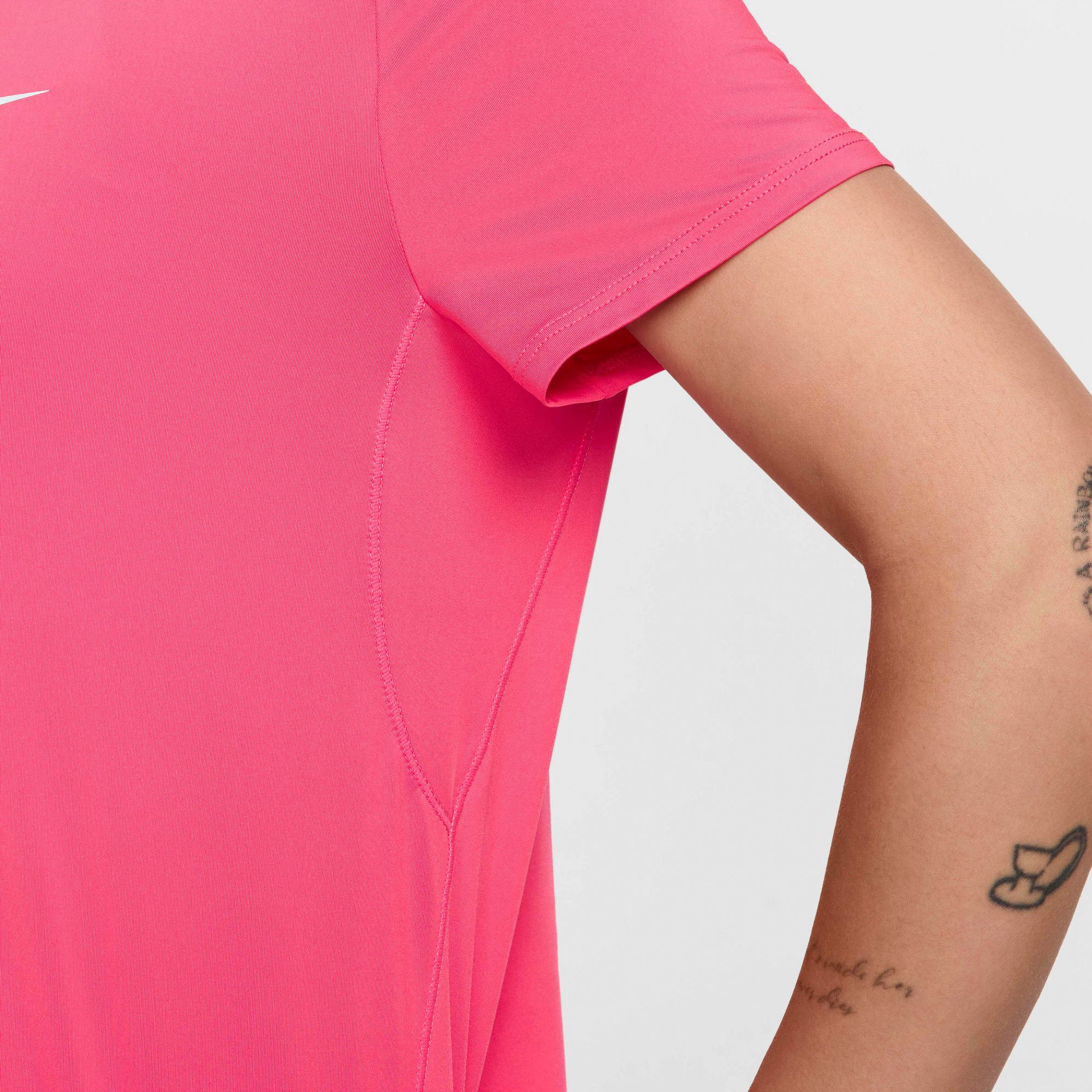 T-shirt Nike One Dri-FIT Swoosh Femmes