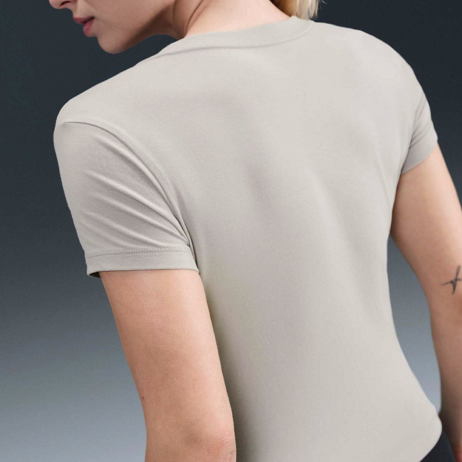 Nike Sportswear Chill Knit Shirt Dames 