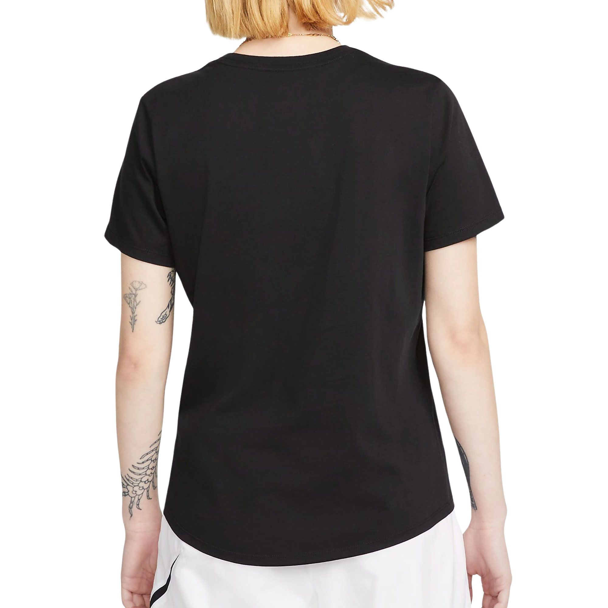 Nike Sportswear Club Essentials Shirt Dames