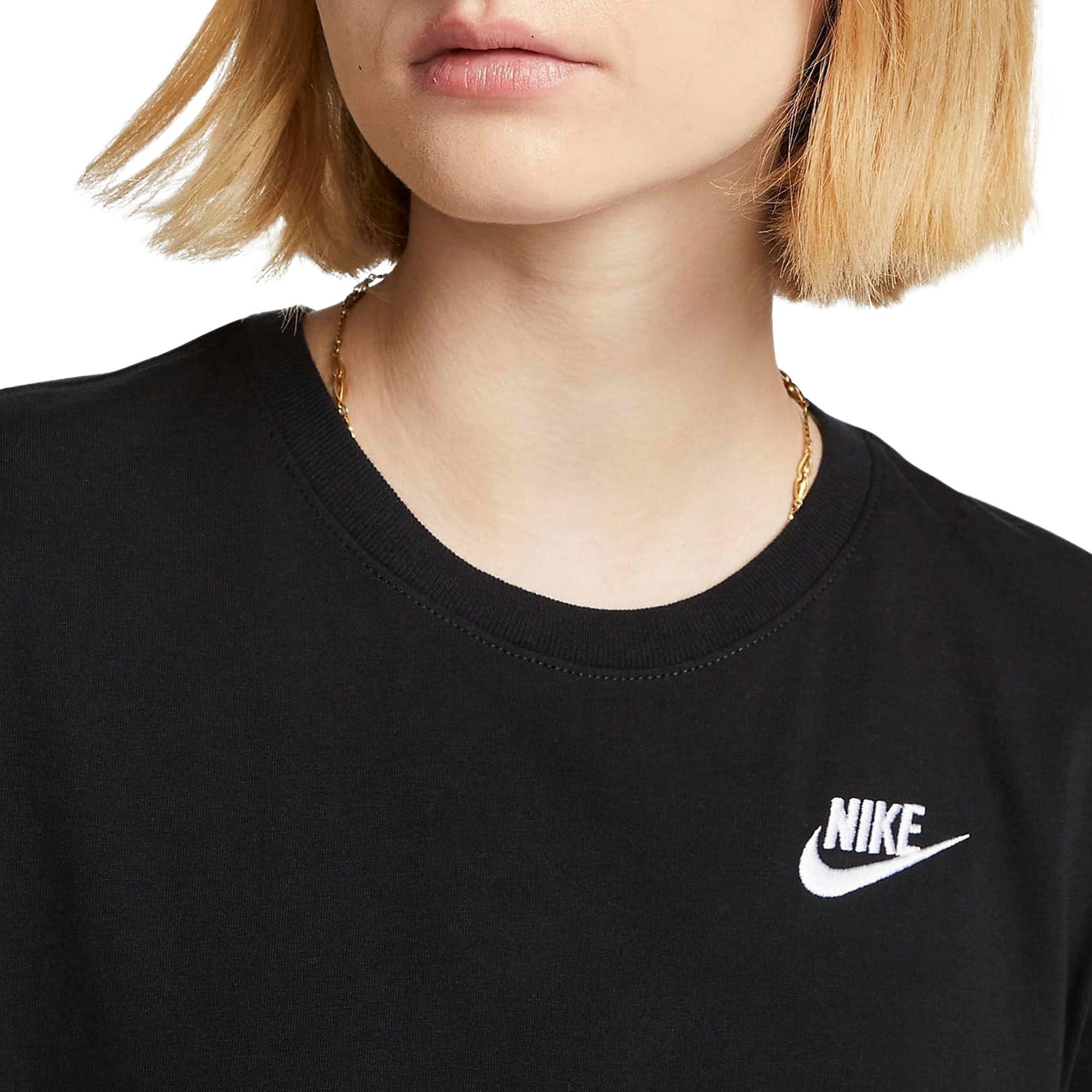 Nike Sportswear Club Essentials Shirt Dames