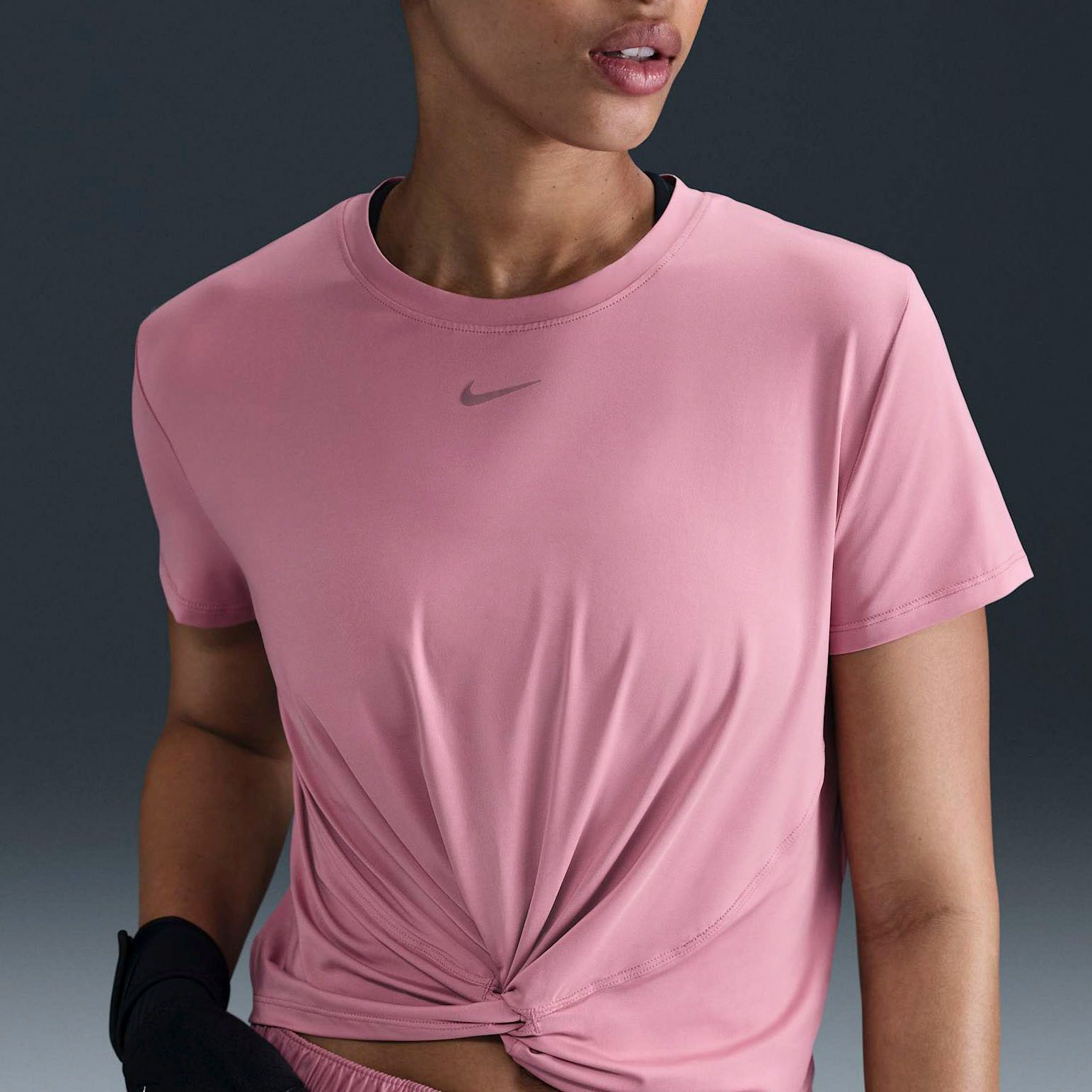 Nike One Classic Twist Dri-FIT Shirt Dames