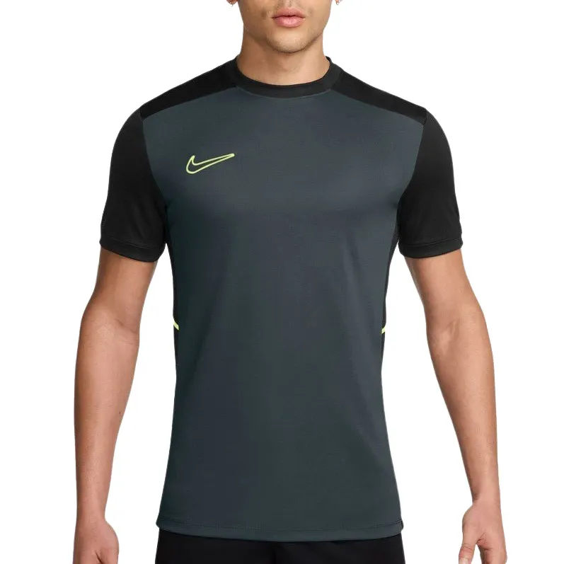 nike fitted shirt