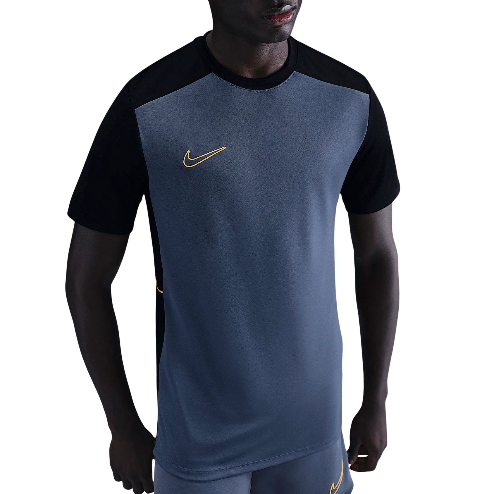 nike dri fit crew training shirt