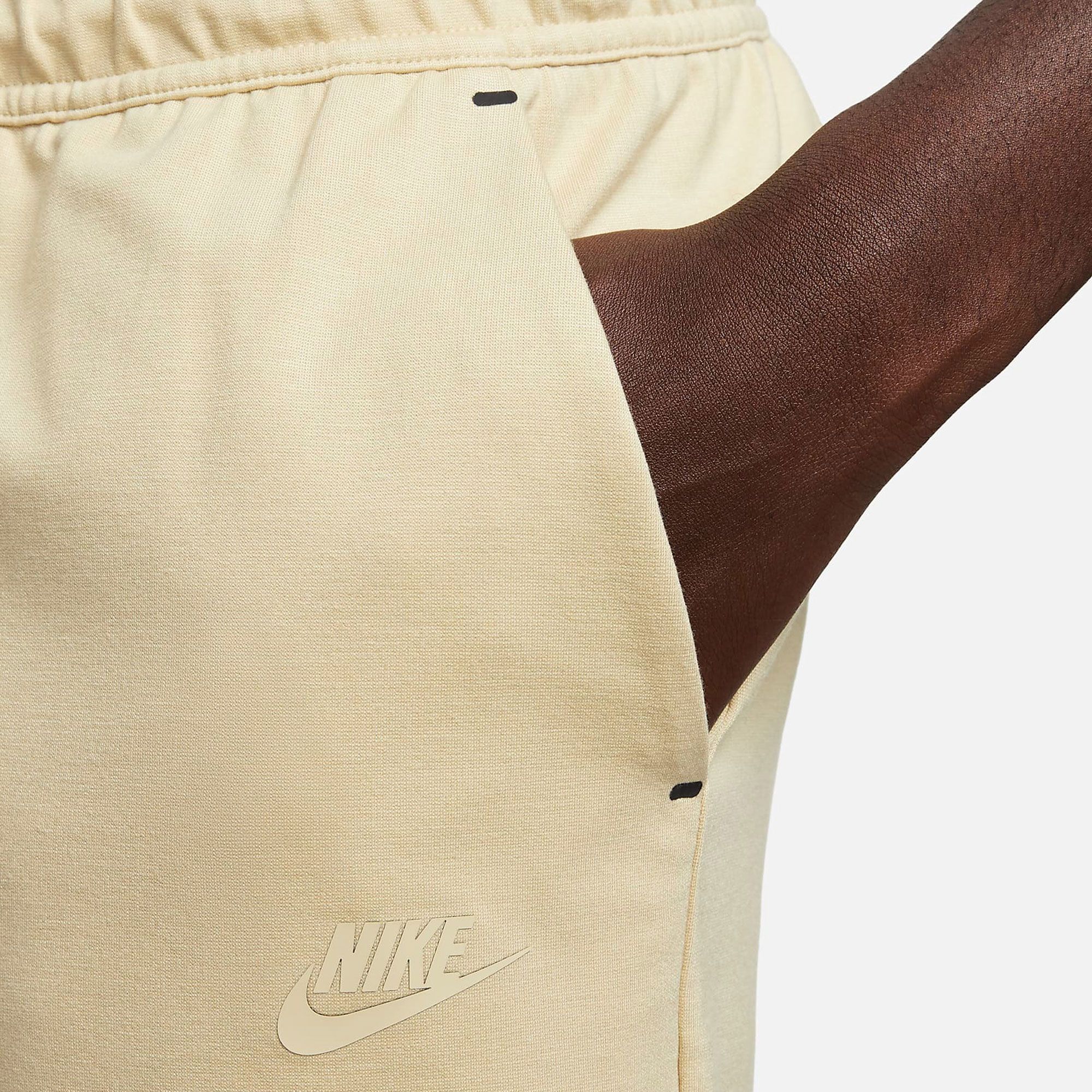 nike tech short beige