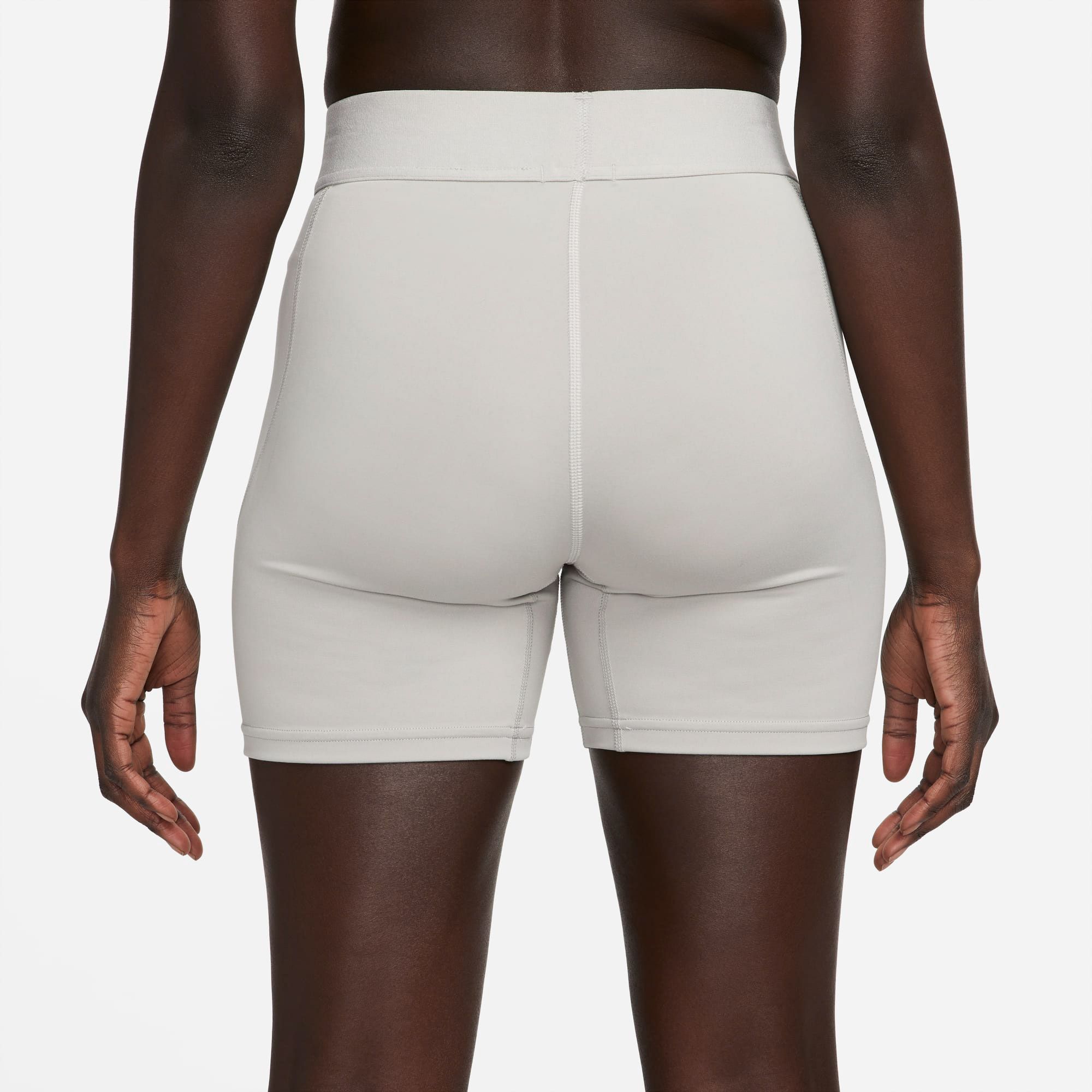 Nike Pro Dri-FIT Short Dames