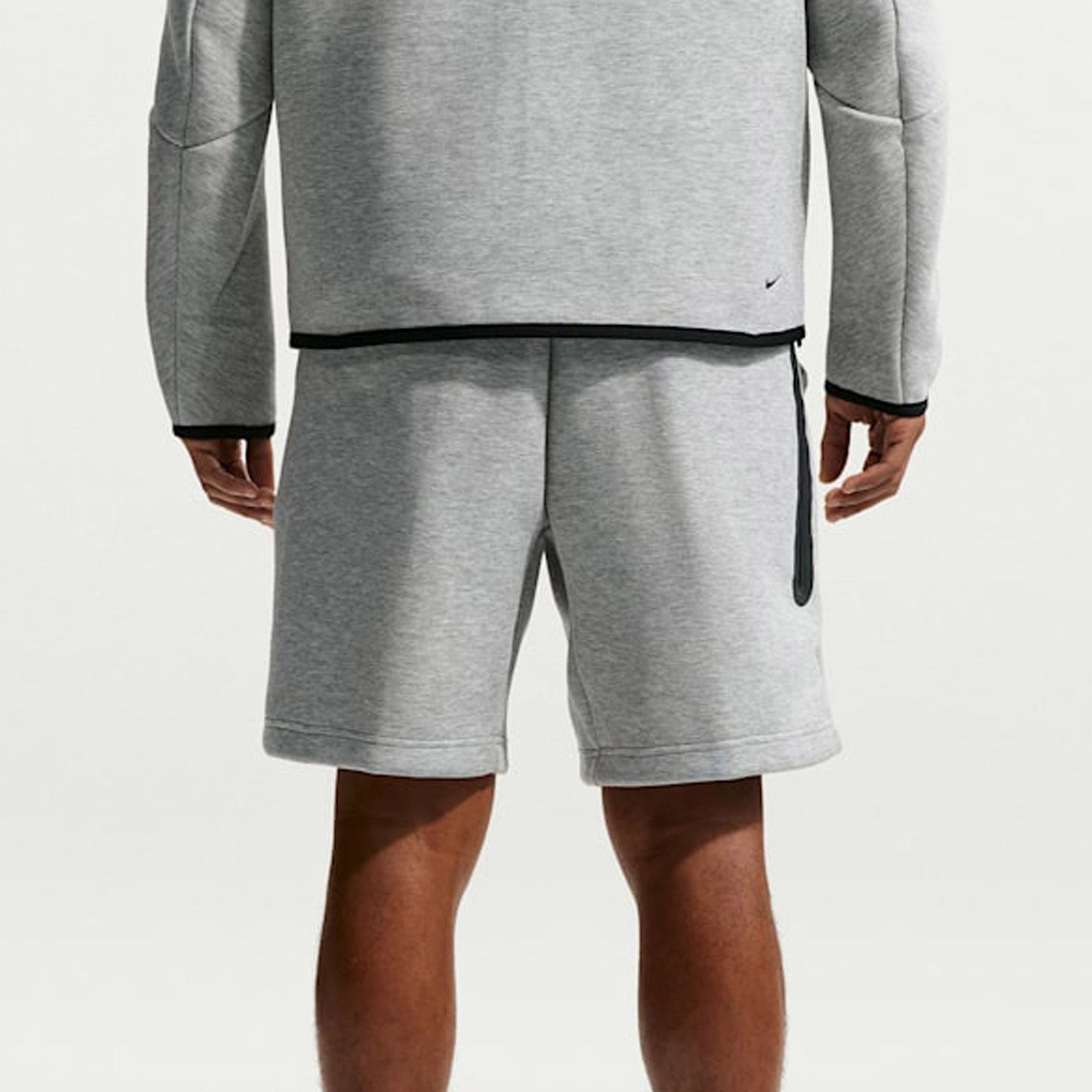 Nike Tech Fleece Sweatshort Men | Plutosport