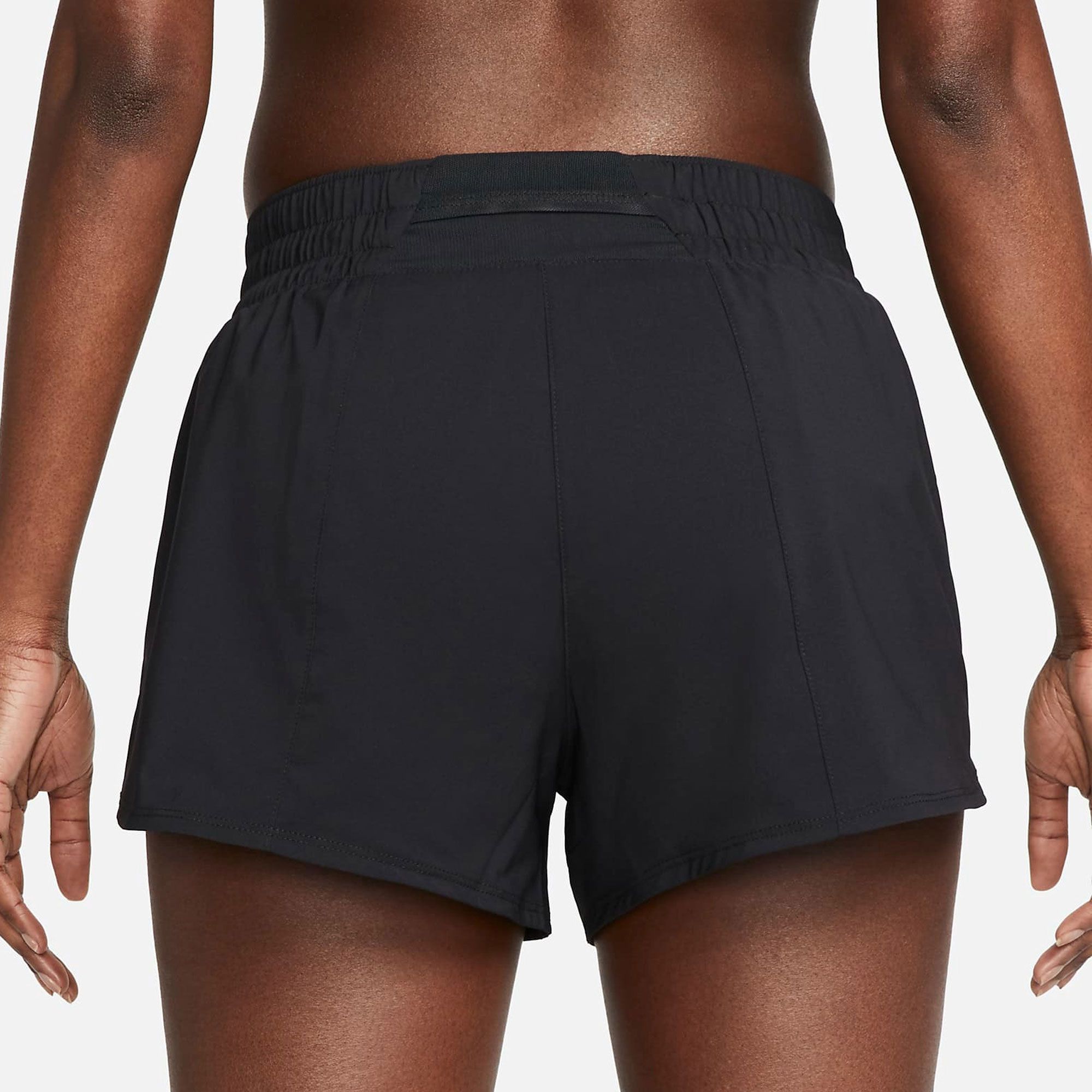 Nike Dri-FIT One Swoosh Short Dames