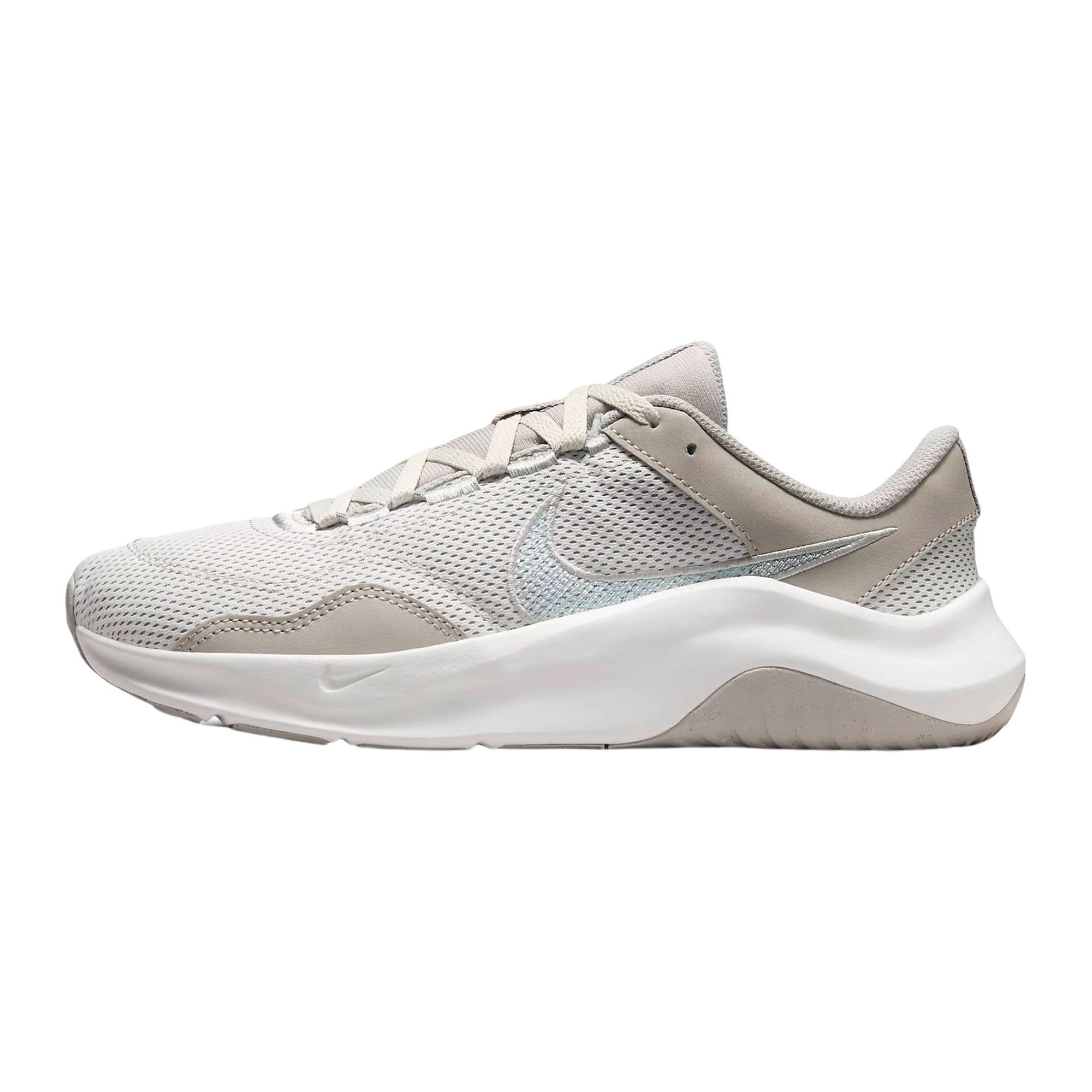 Nike Legend Essential 3 Schoenen Dames