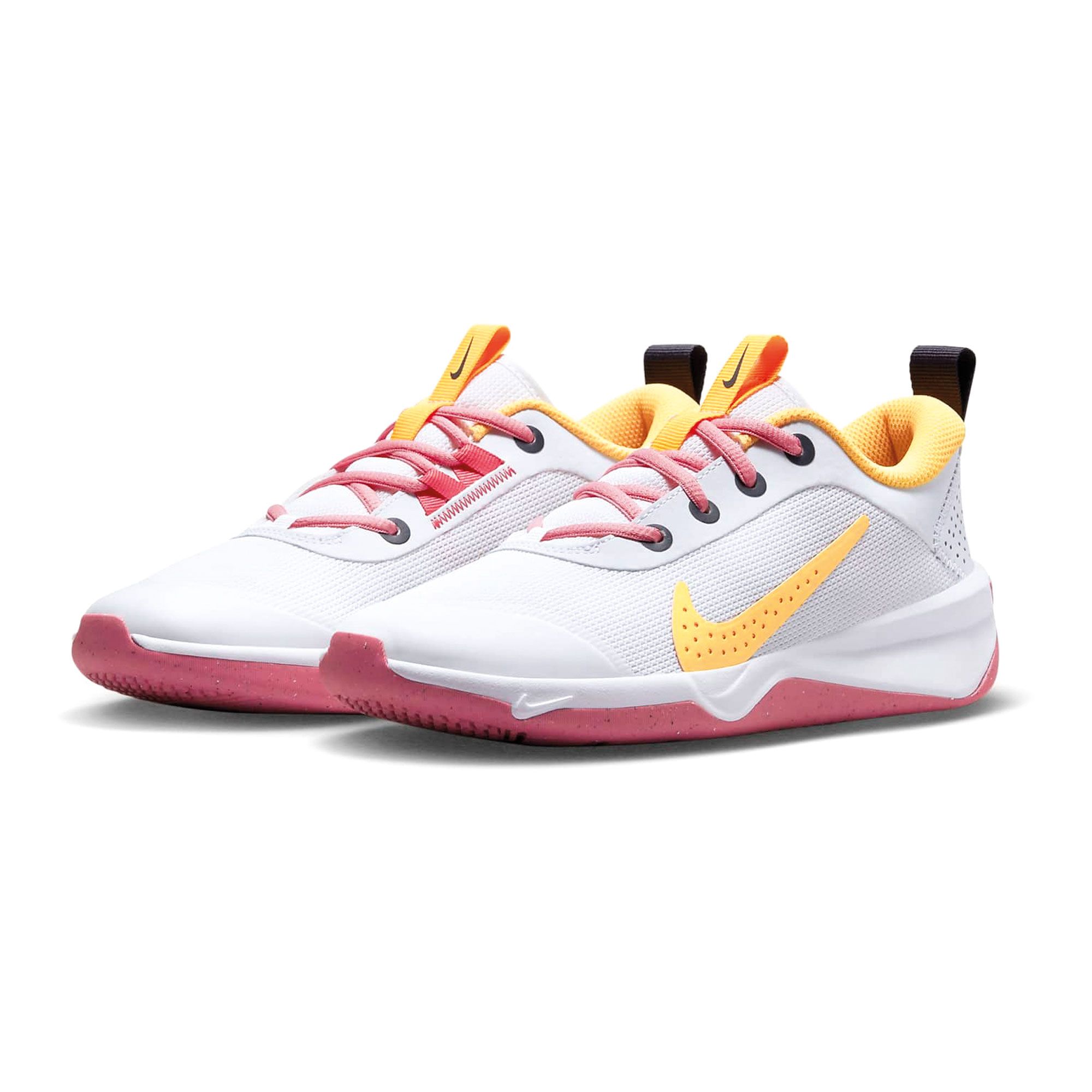 nike tennis shoes junior