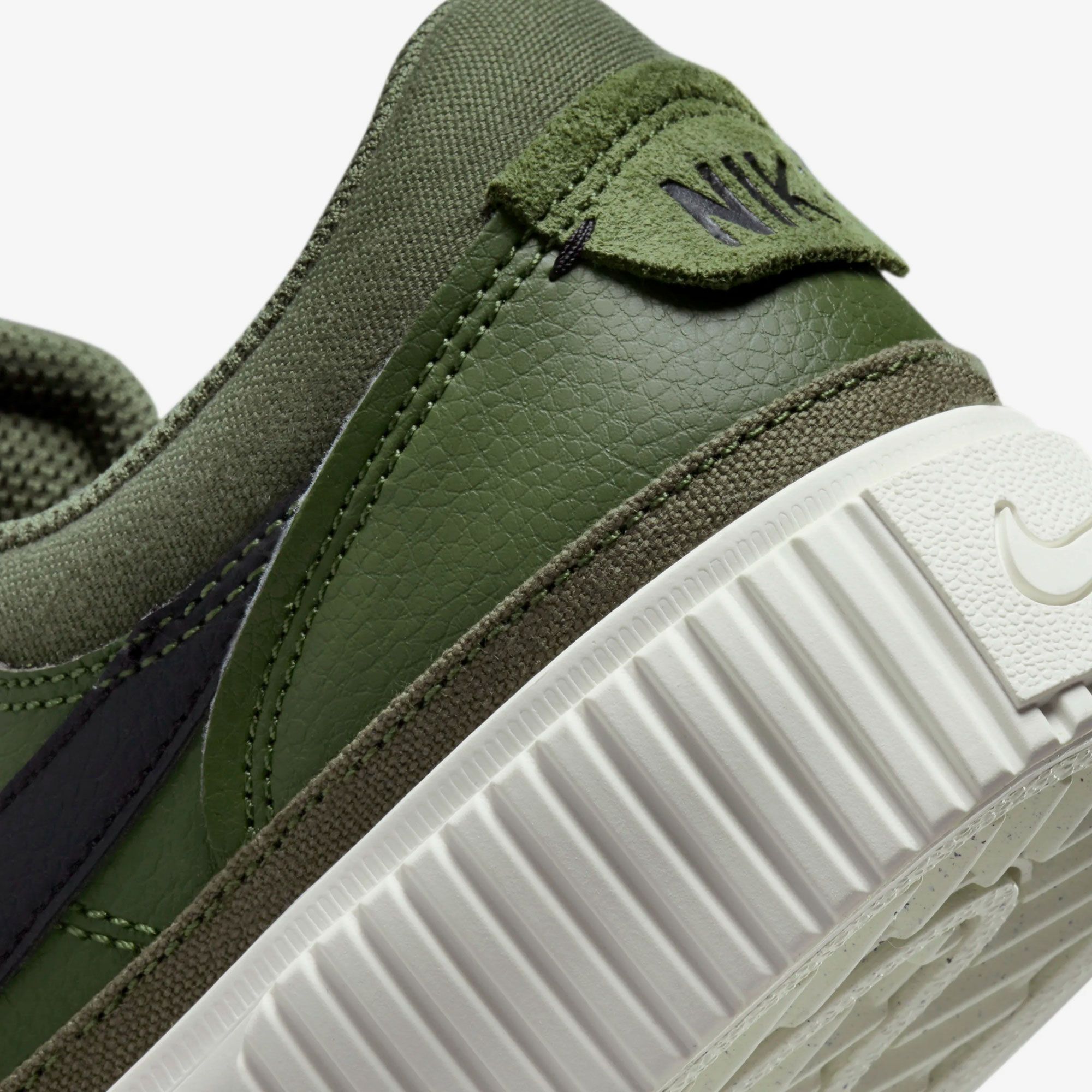 Nike Court Legacy Lift Sneakers Dames