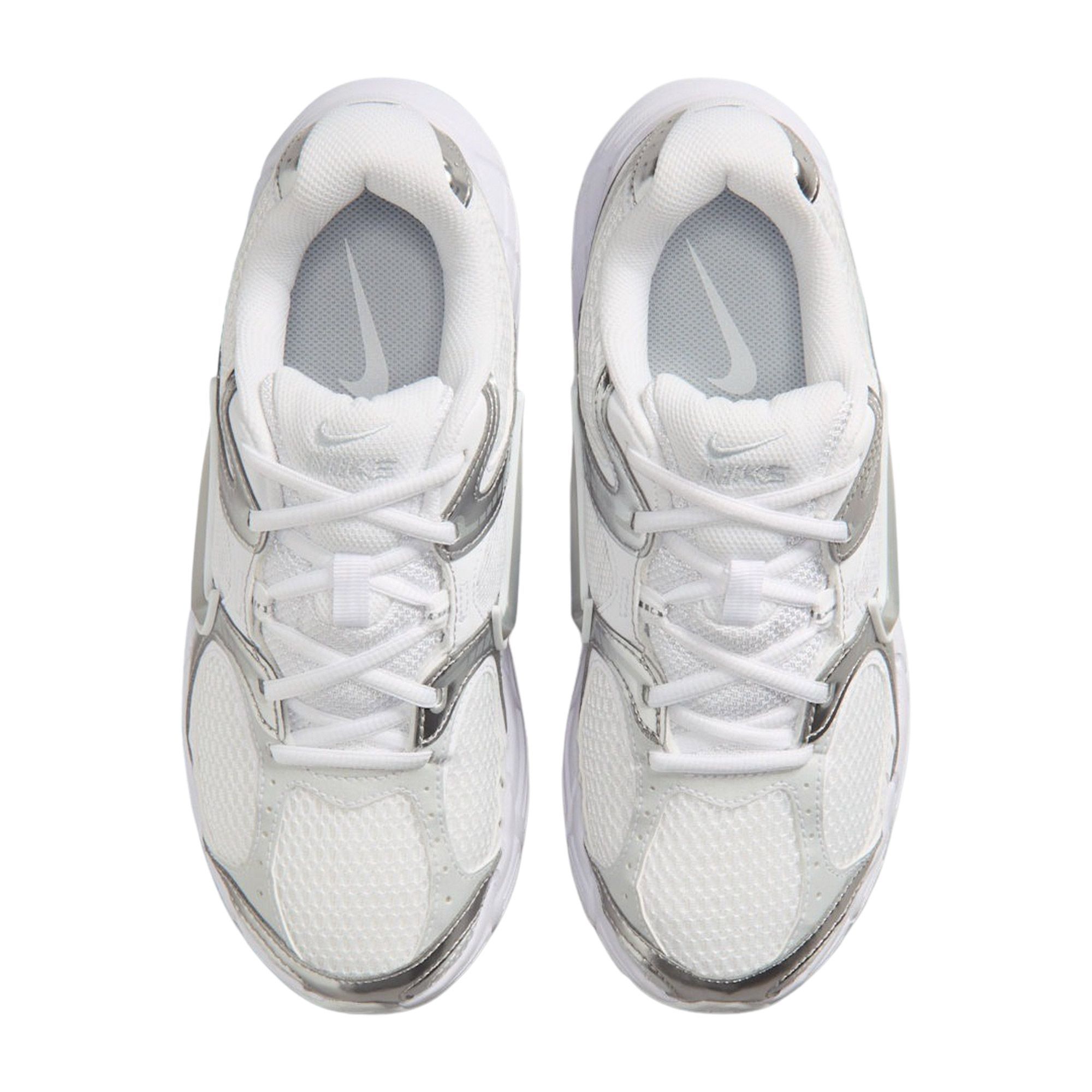 Baskets Nike V5 RNR Femmes