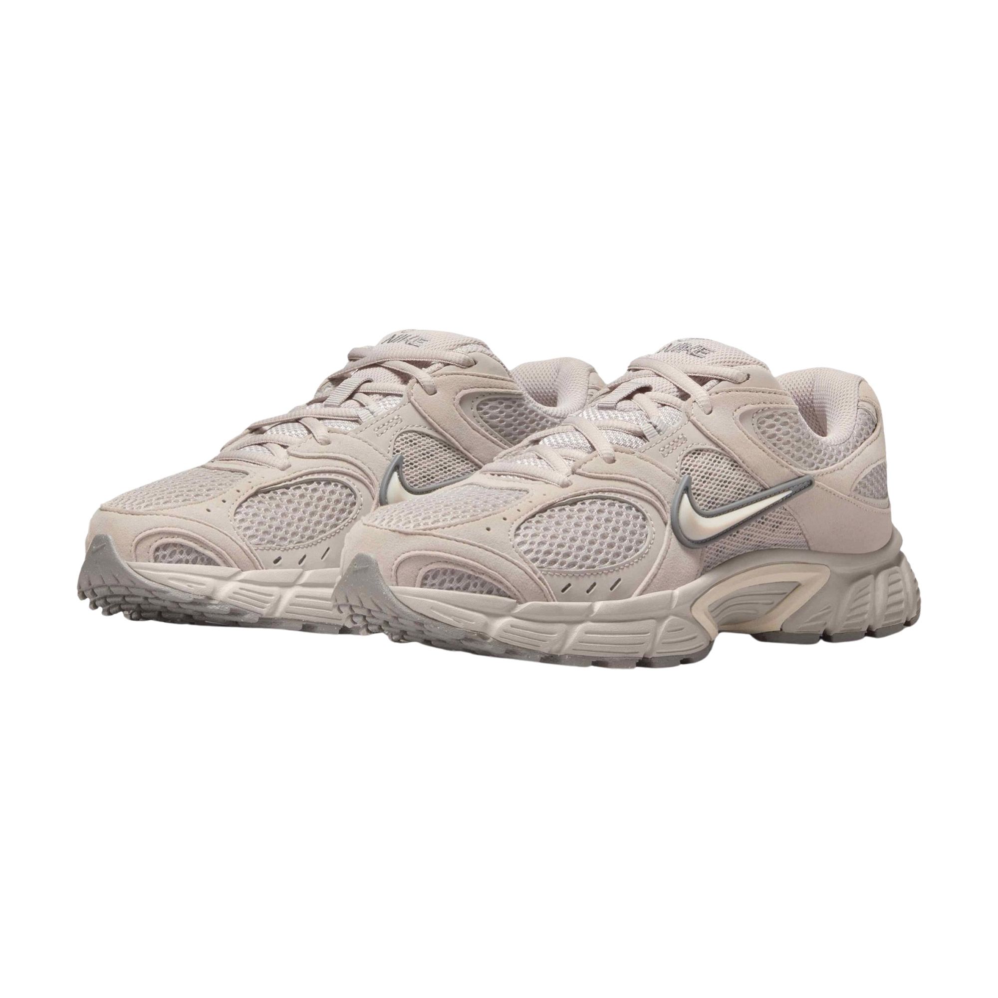 Nike V5 RNR Sneakers Women