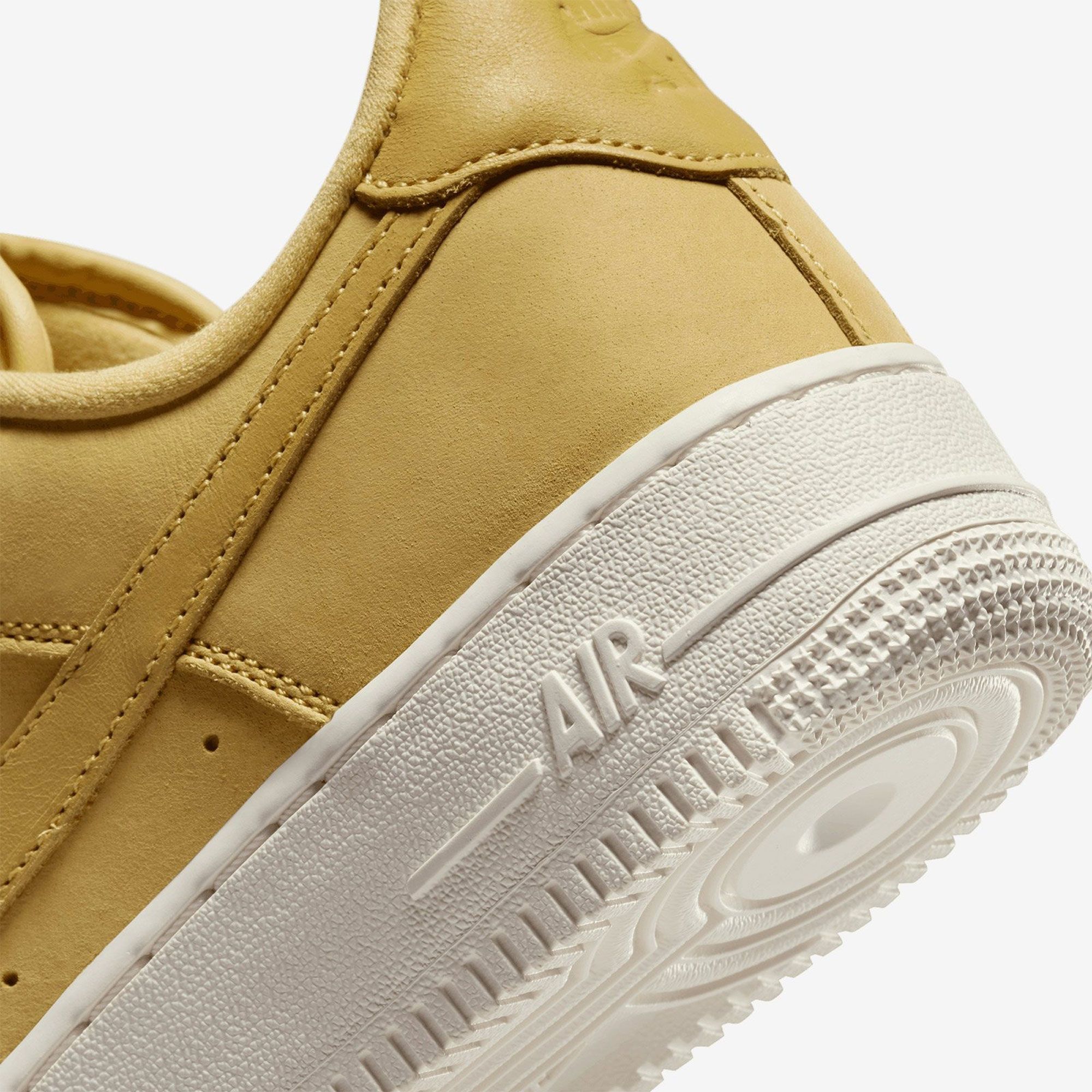 Nike Air Force 1 Premium Sneakers Dames
