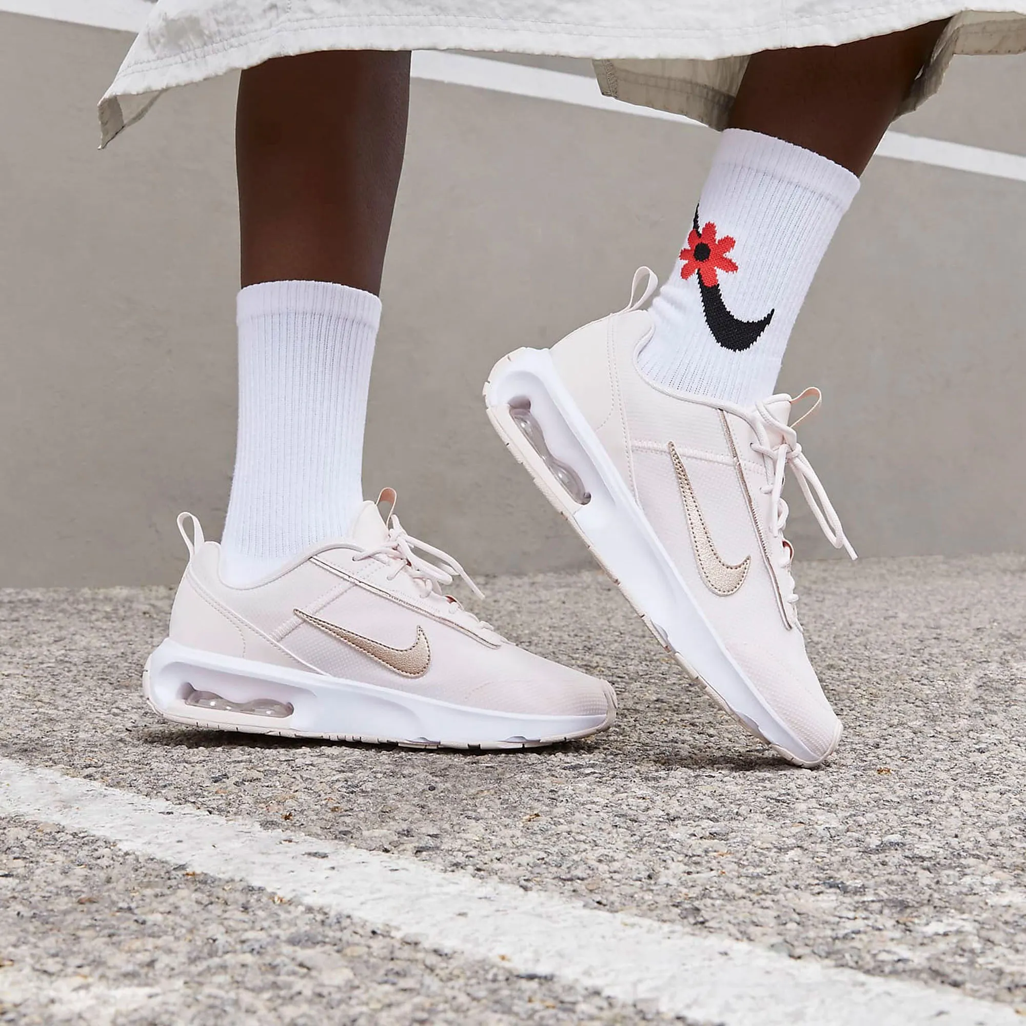 Nike Air Max INTRLK Lite Sneakers Dames