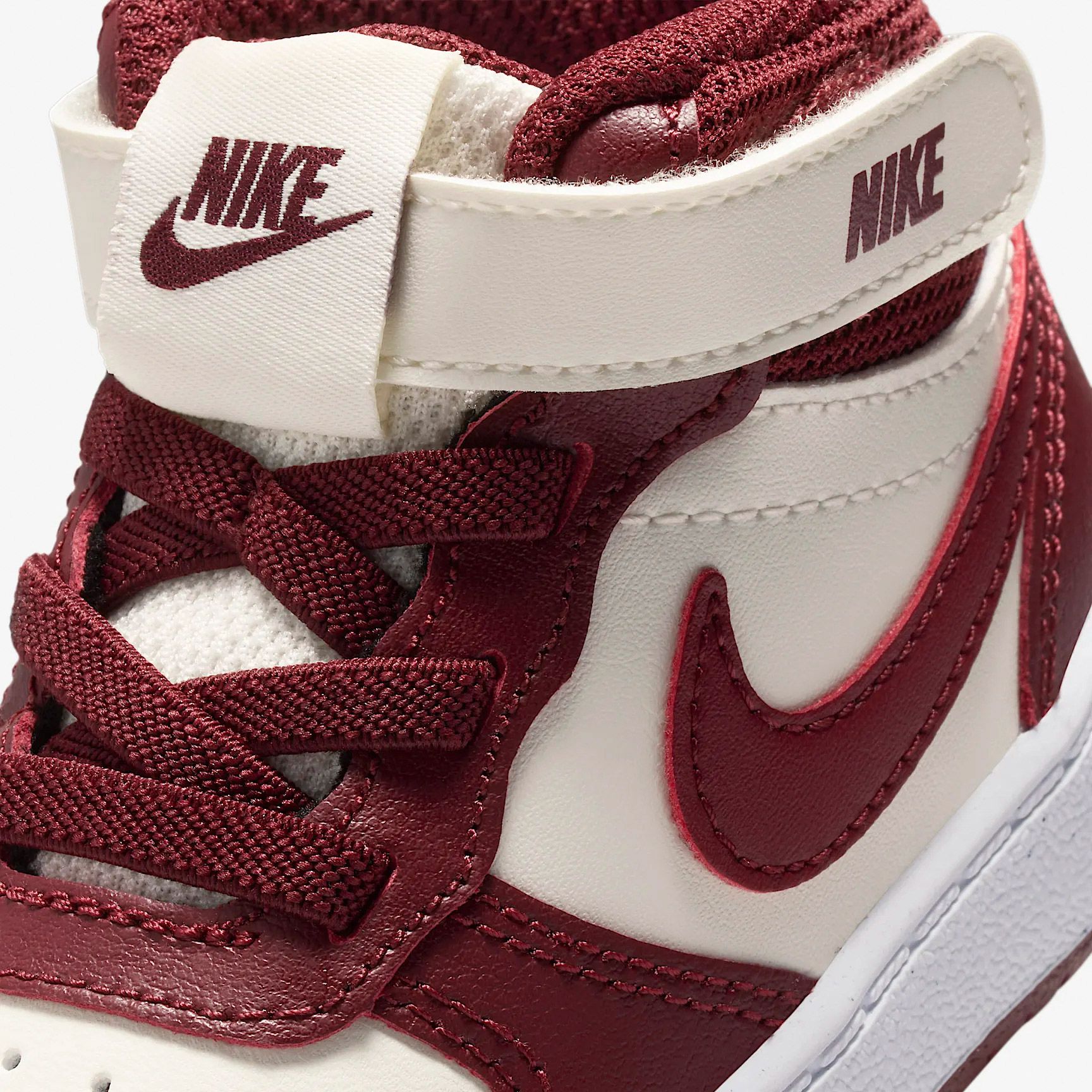 Nike Court Borough Mid 2 Sneaker Junior