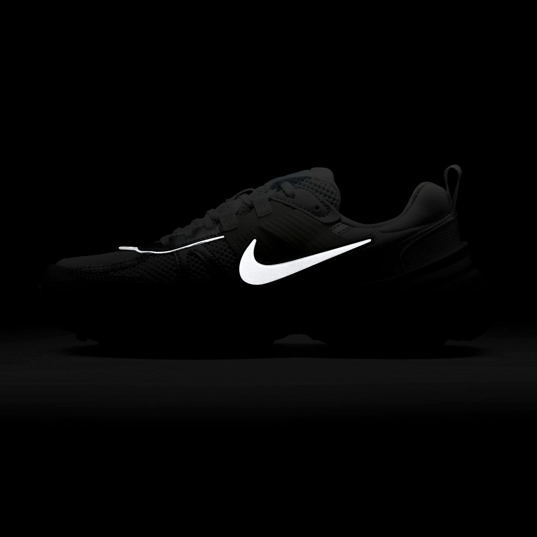 Nike V2K Run Sneakers Damen