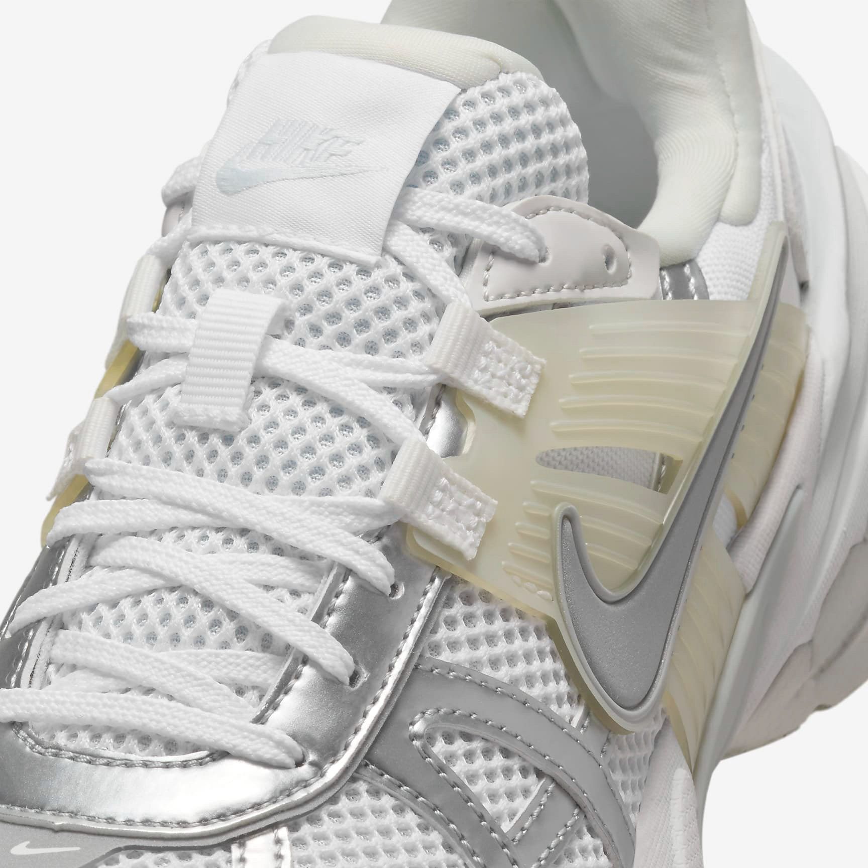 Nike V2K Run Sneakers Damen