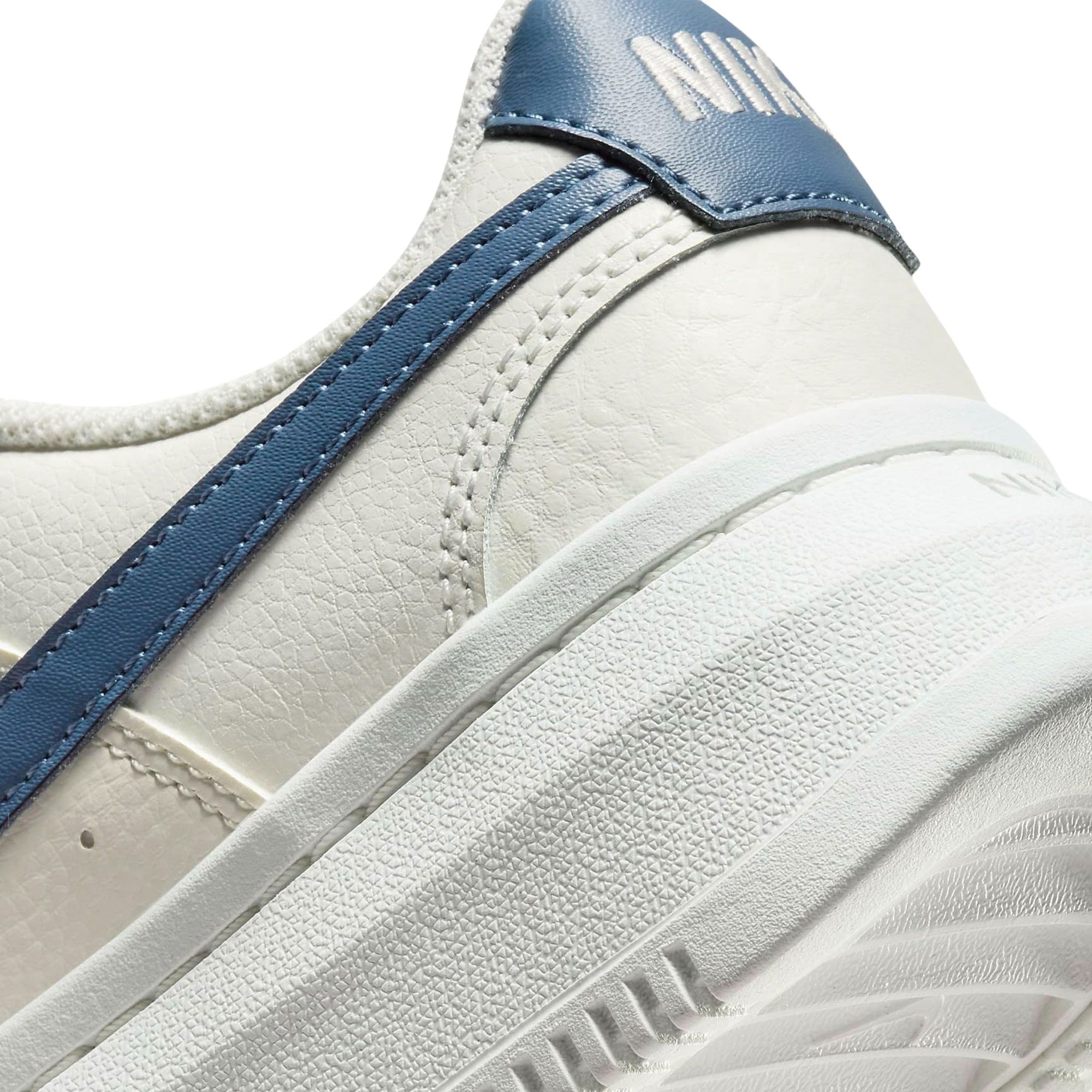 Baskets Nike Court Vision Alta