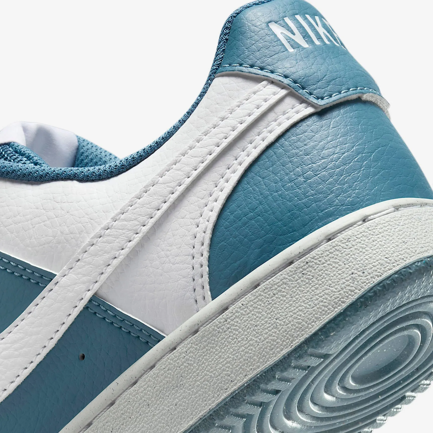 Nike Court Vision Low Sneakers Dames