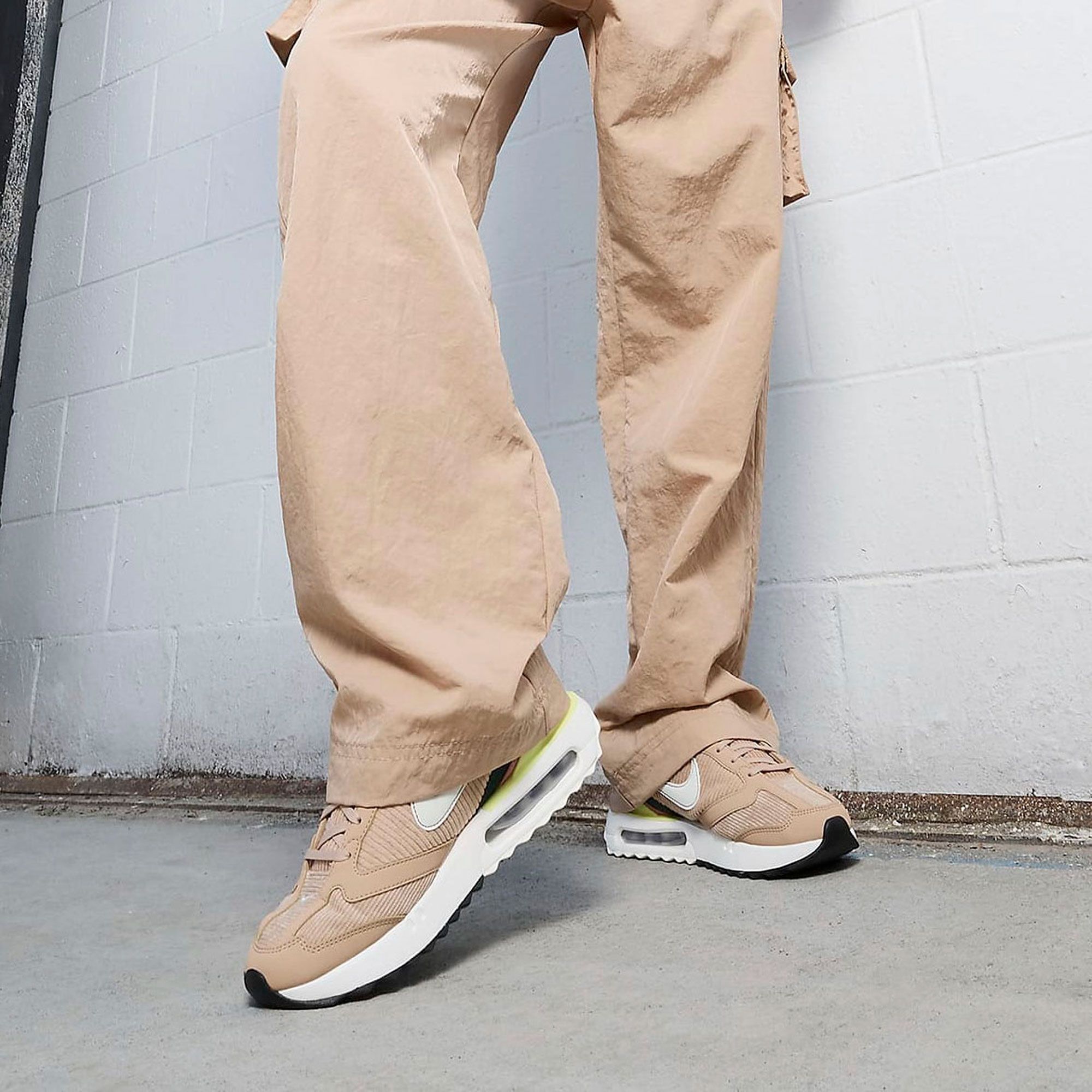 Nike Air Max Dawn SE Sneakers Dames