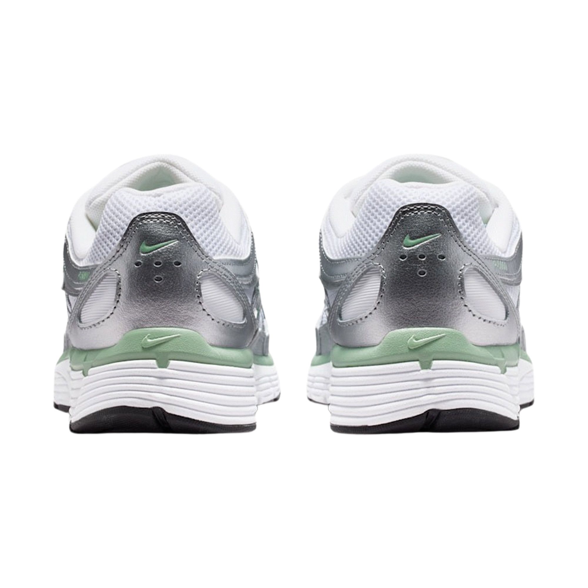 Baskets Nike P-6000