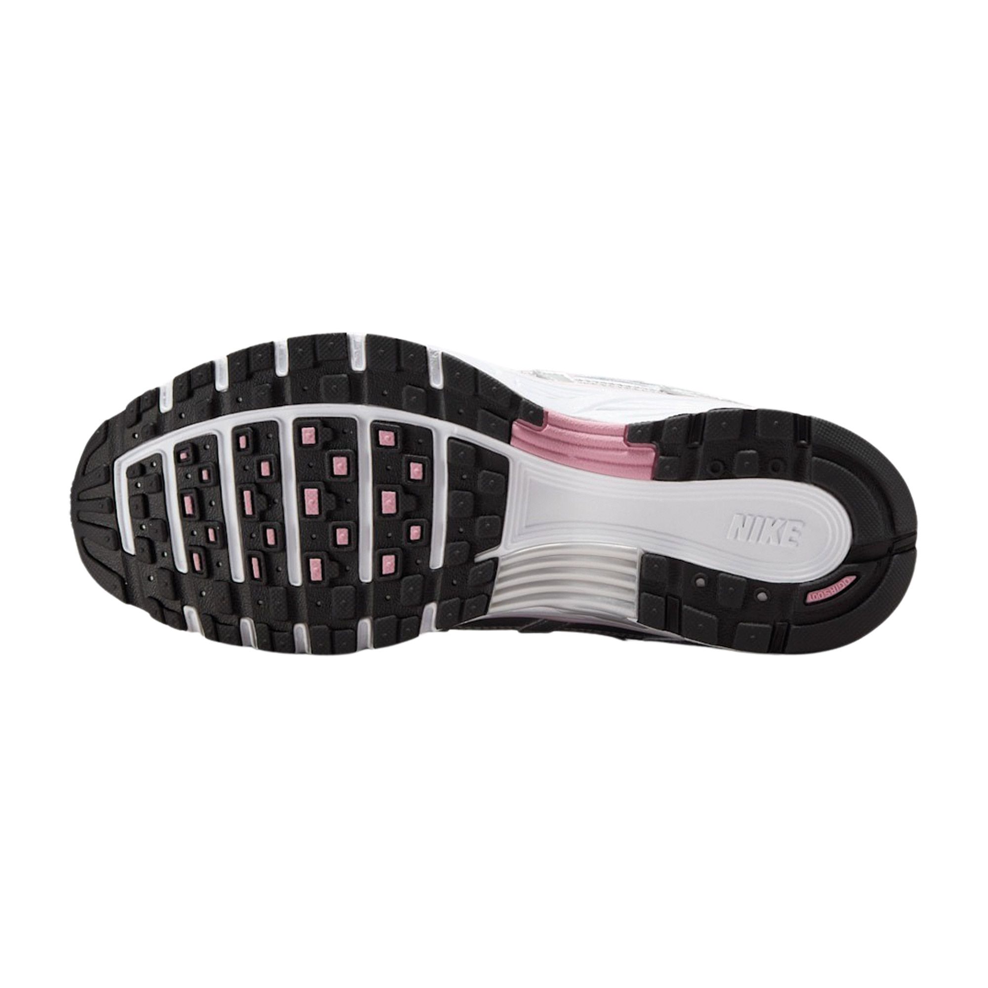 Baskets Nike P-6000