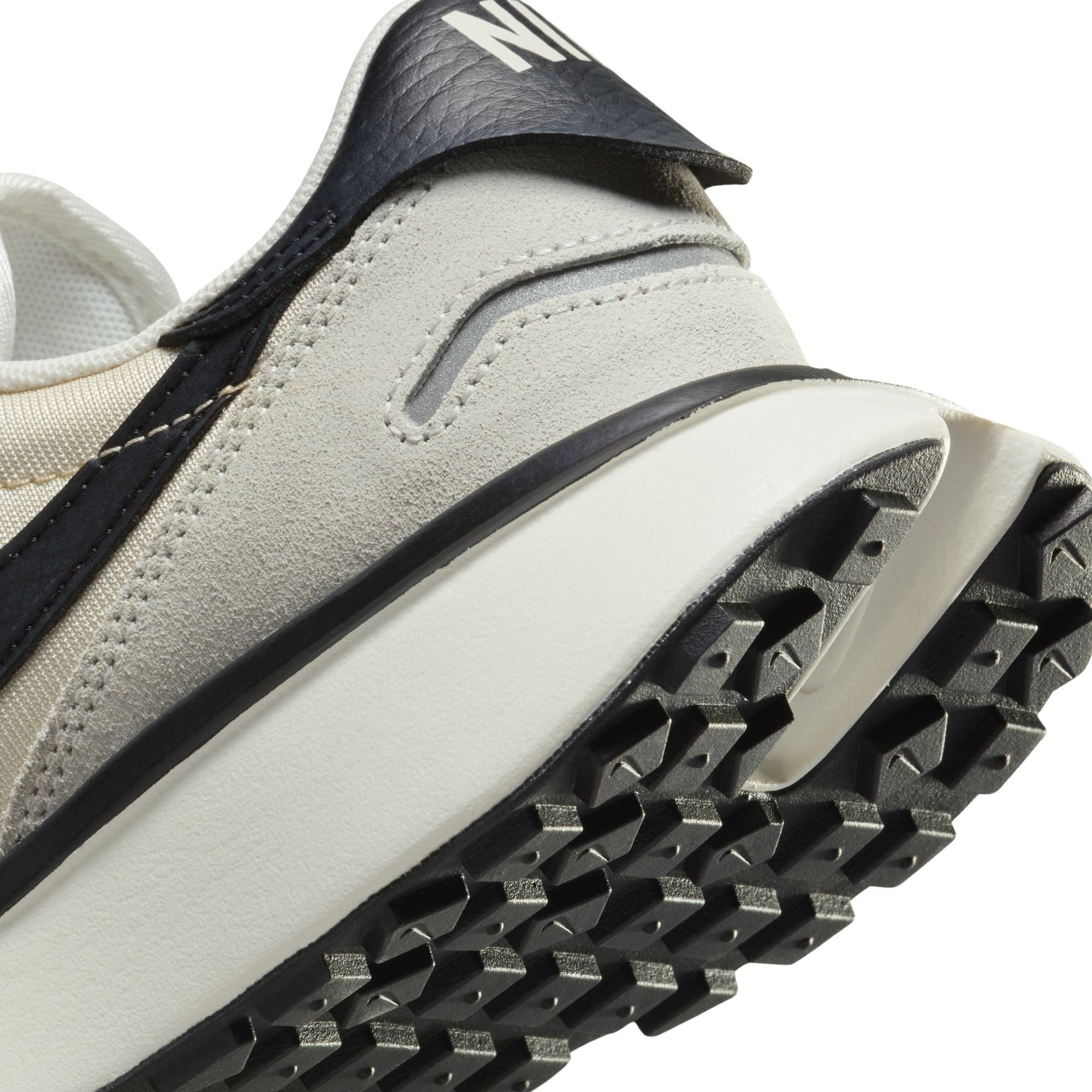 Nike Phoenix Waffle Sneakers Dames