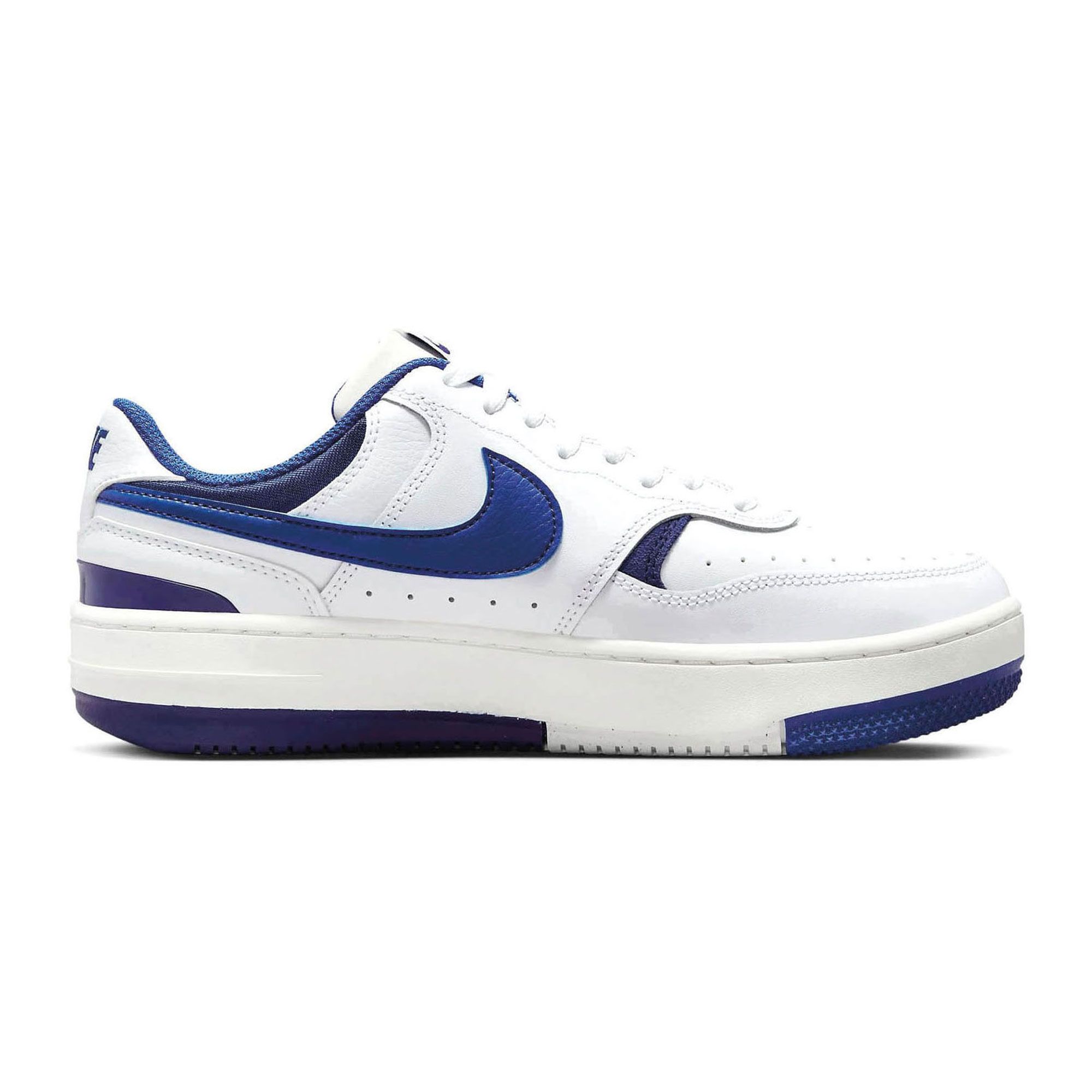 Nike Gamma Force Sneakers Dames