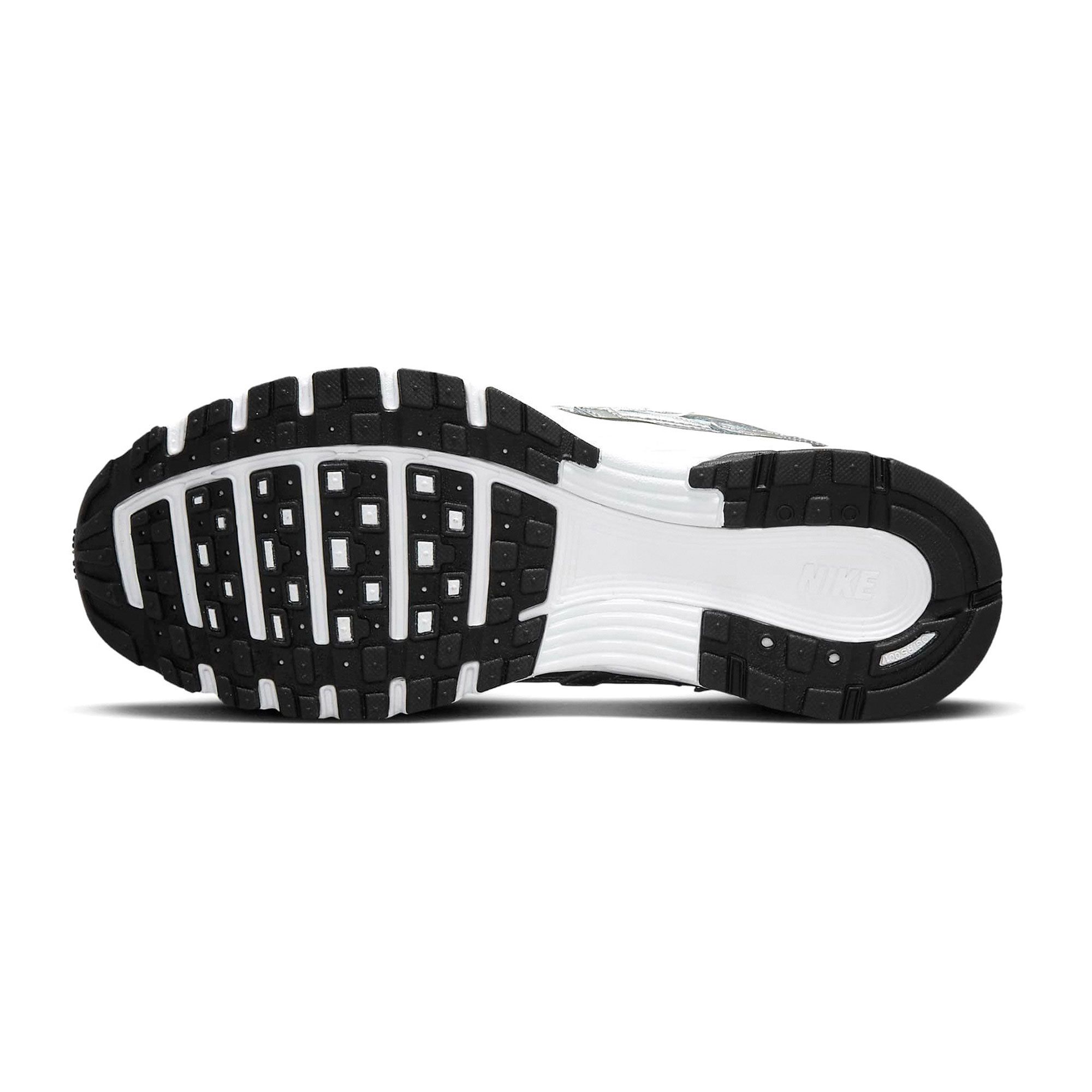 Nike P-6000 Sneakers Dames